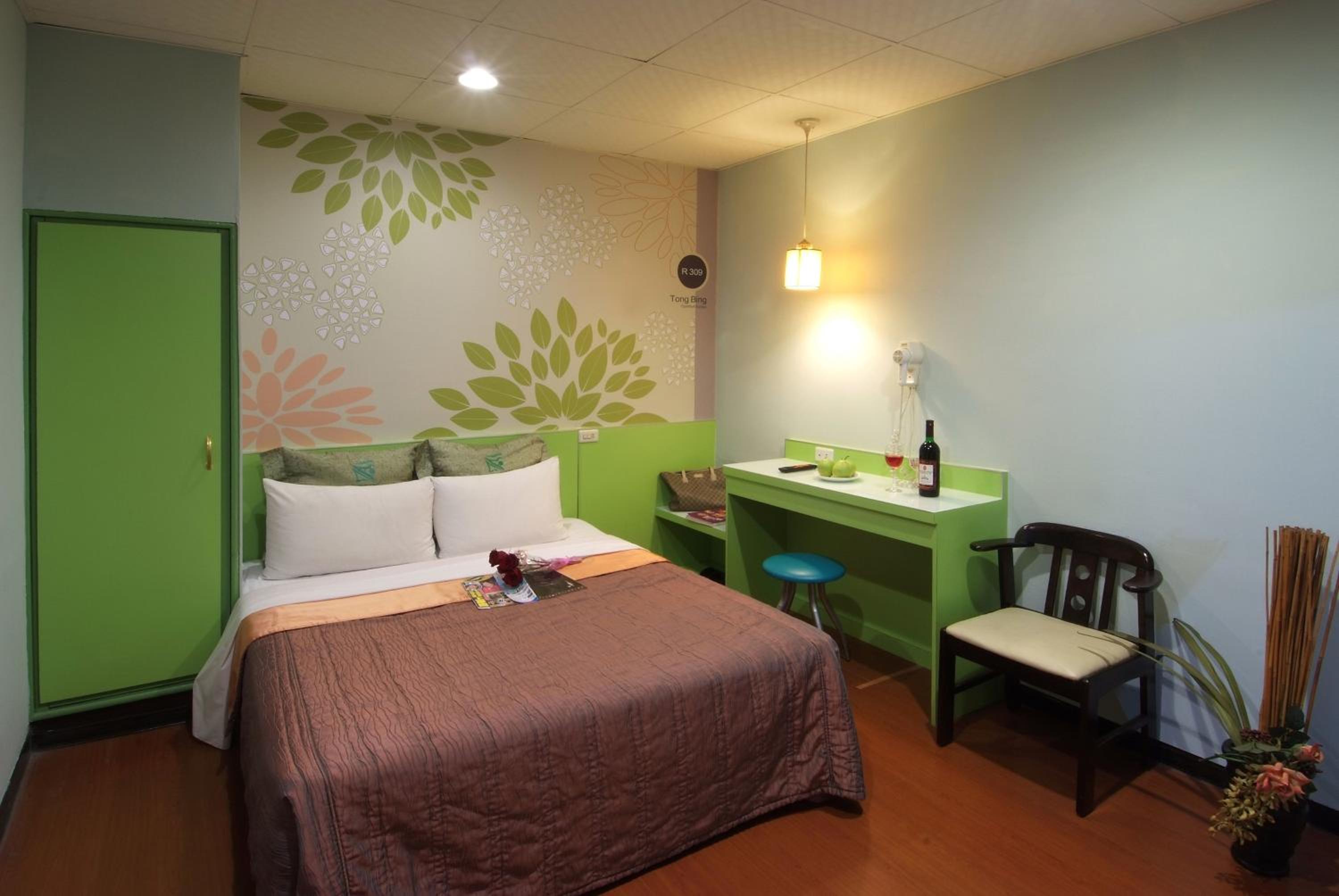 Premium Double Room without Parking photo 3