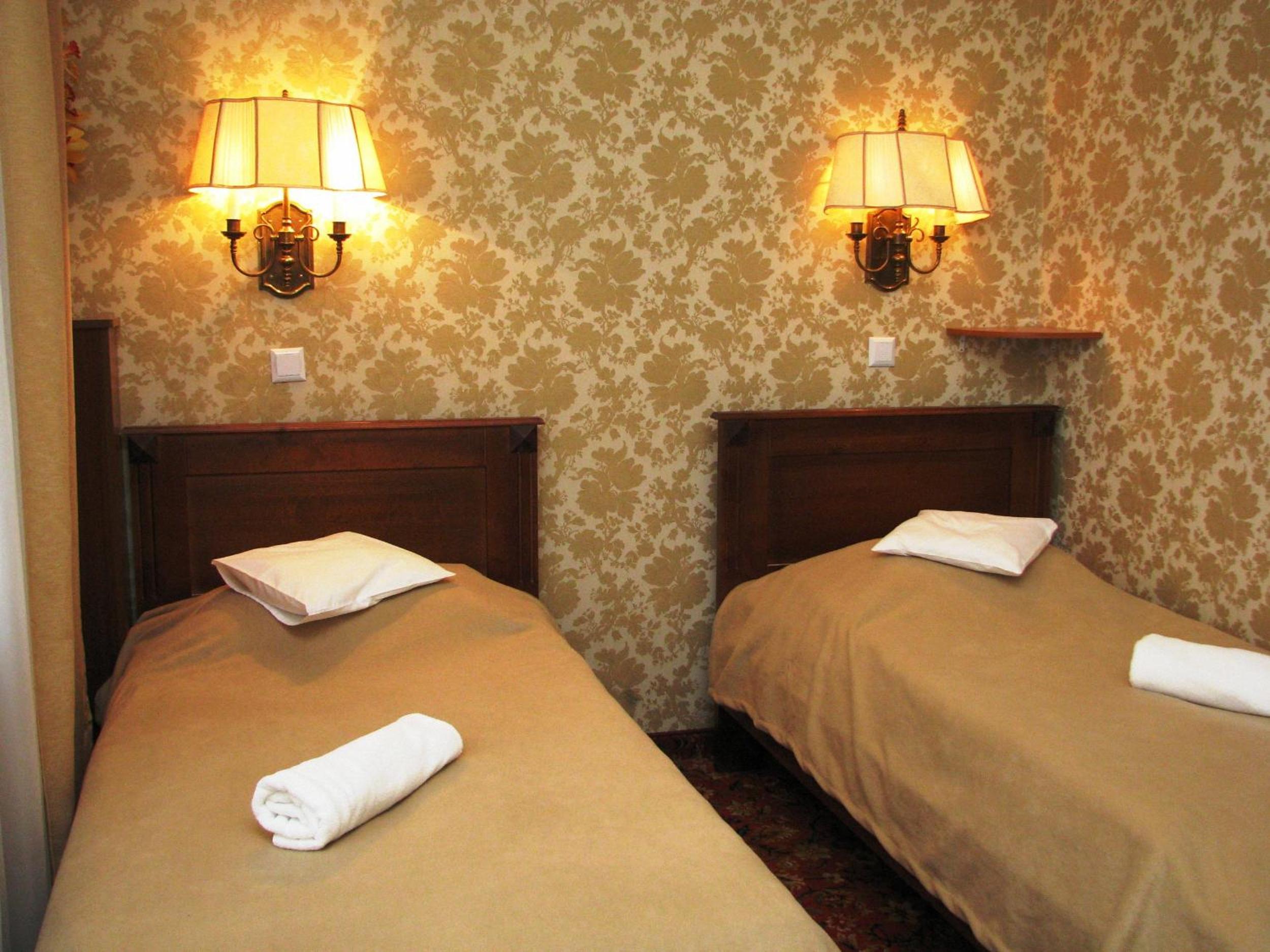 Double Room - Photo 2