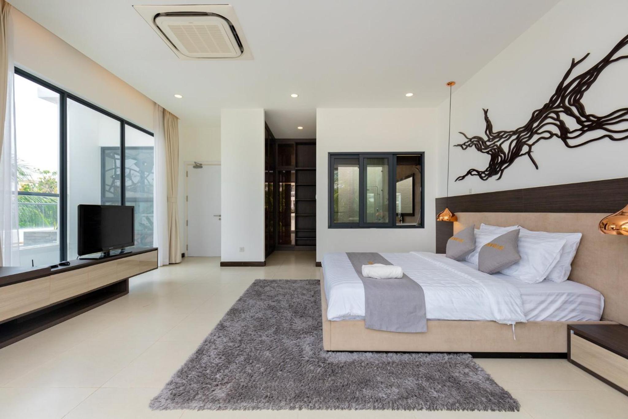 Villa With Private Pool