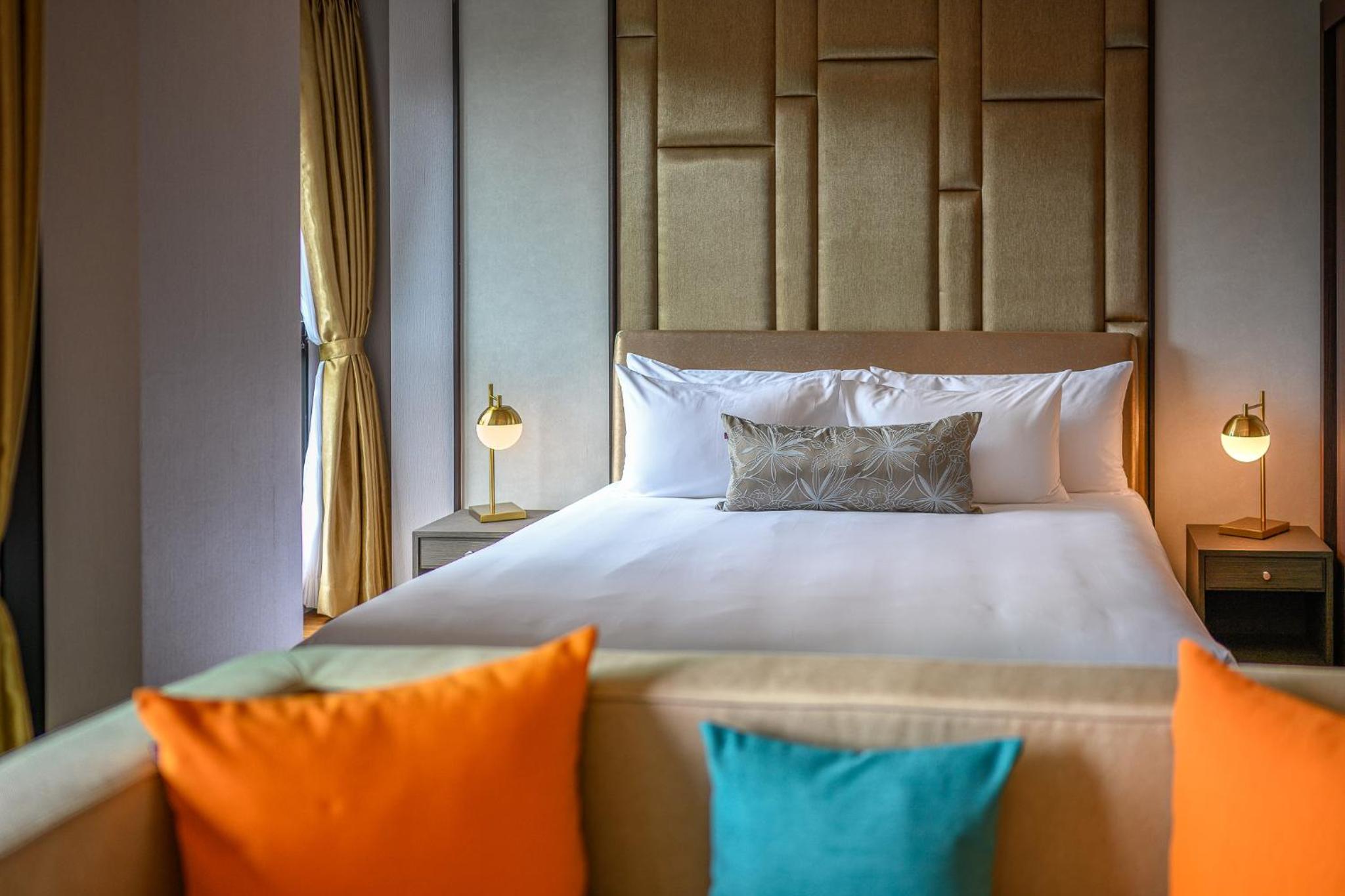 Deluxe Room - Photo 2