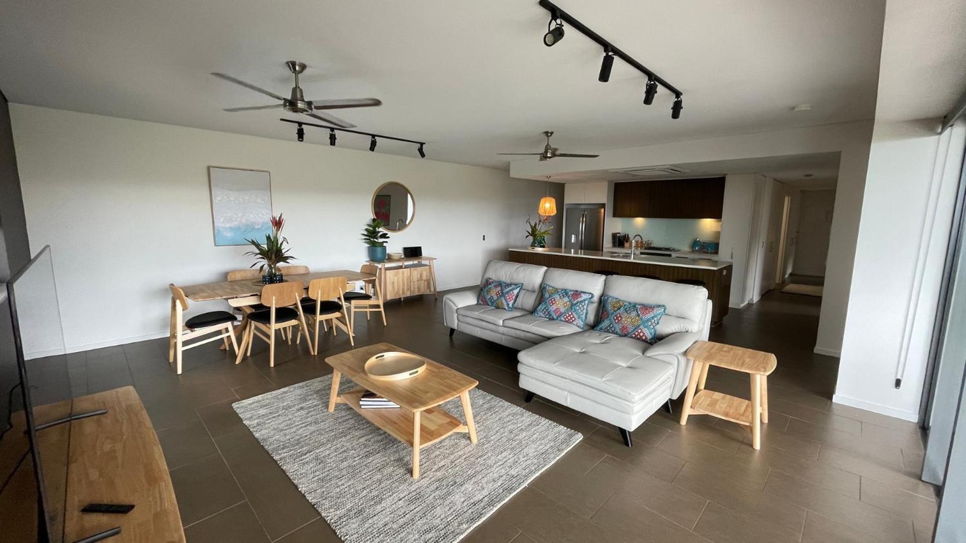 Three-Bedroom Apartment - Photo 3