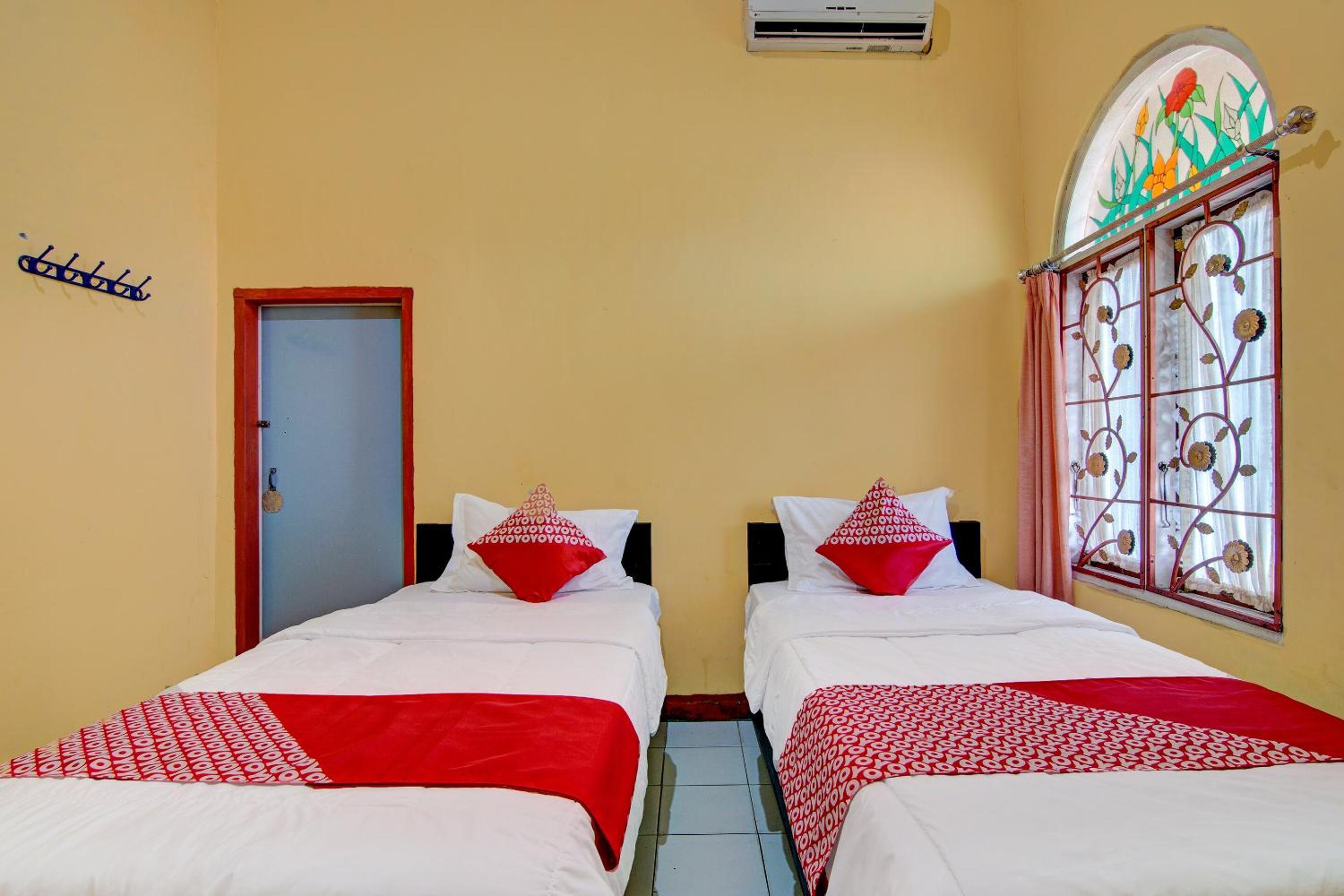 Delxue Twin Room photo 2