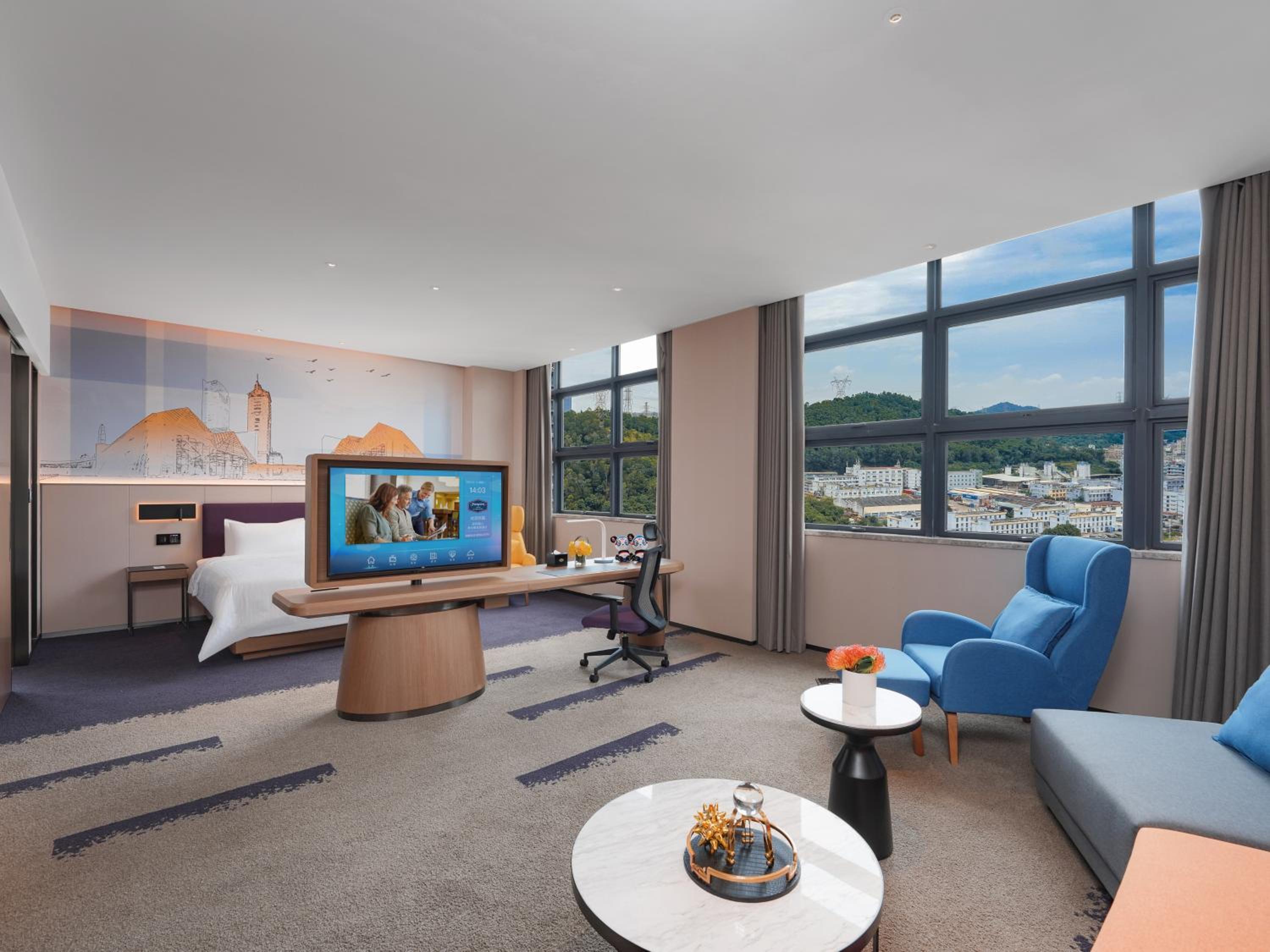 Deluxe Suite