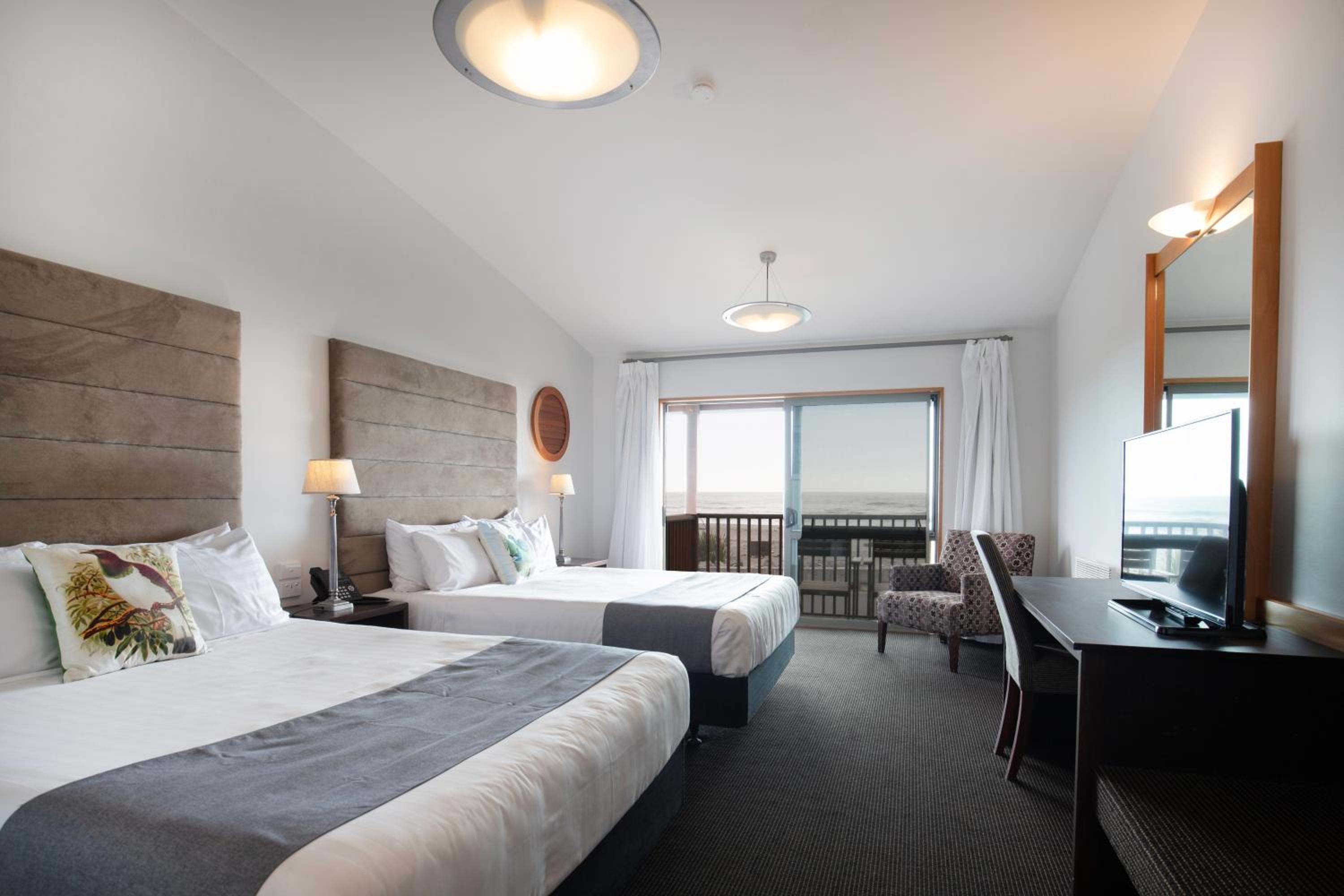 Beach View Room – Balcony - Photo 1