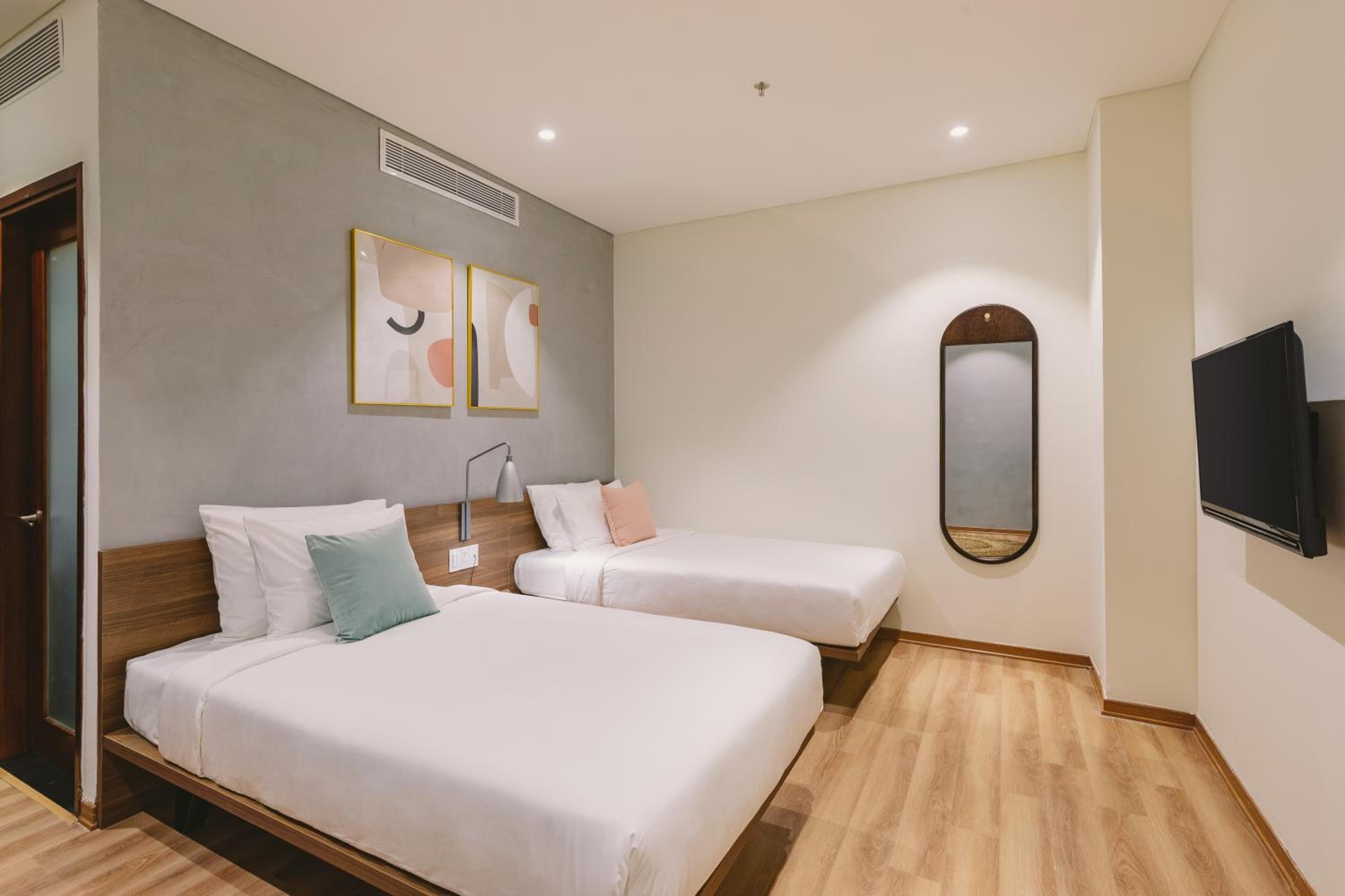 Superior Twin Room No Window