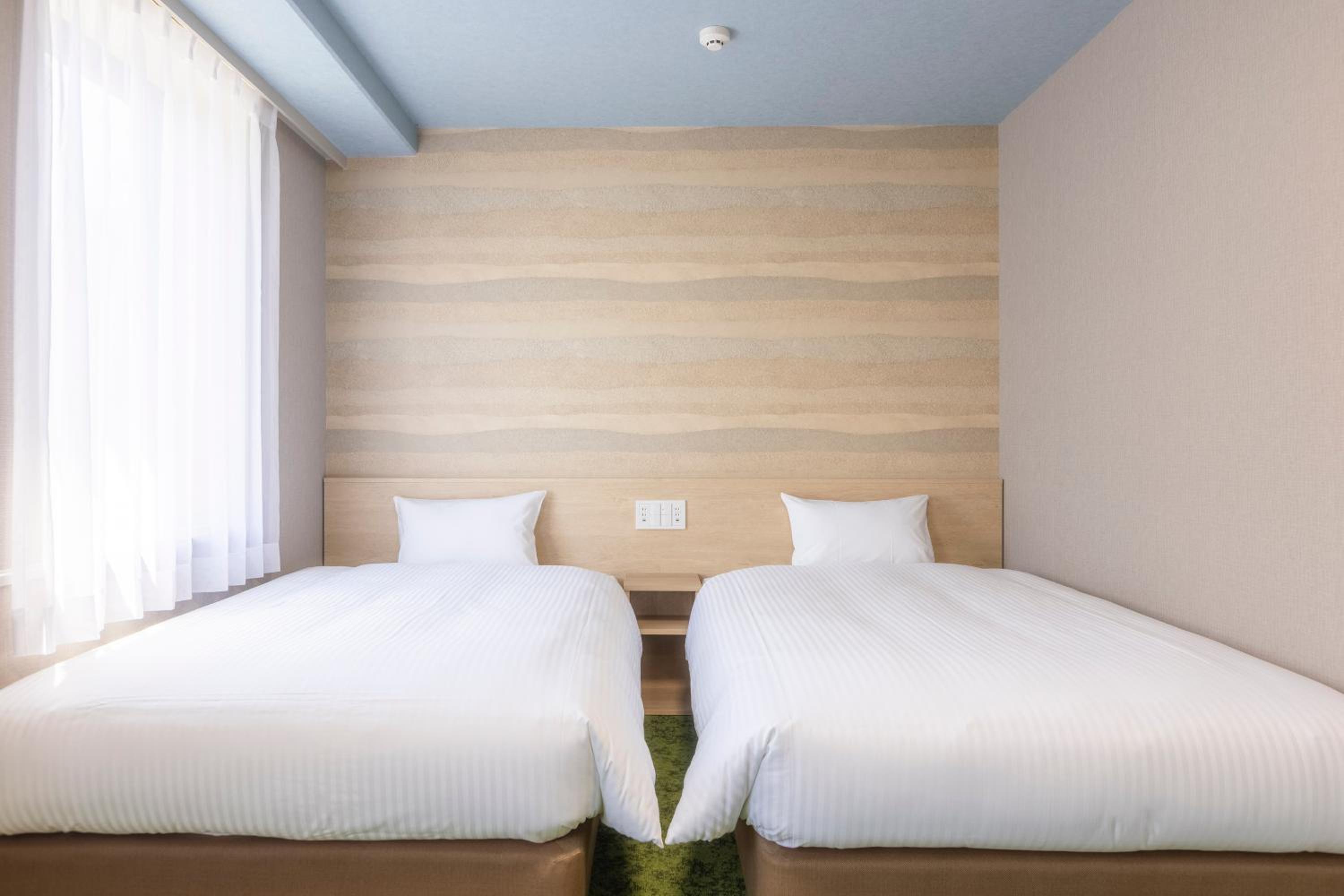 Deluxe Twin Room - Non-Smoking - Photo 5