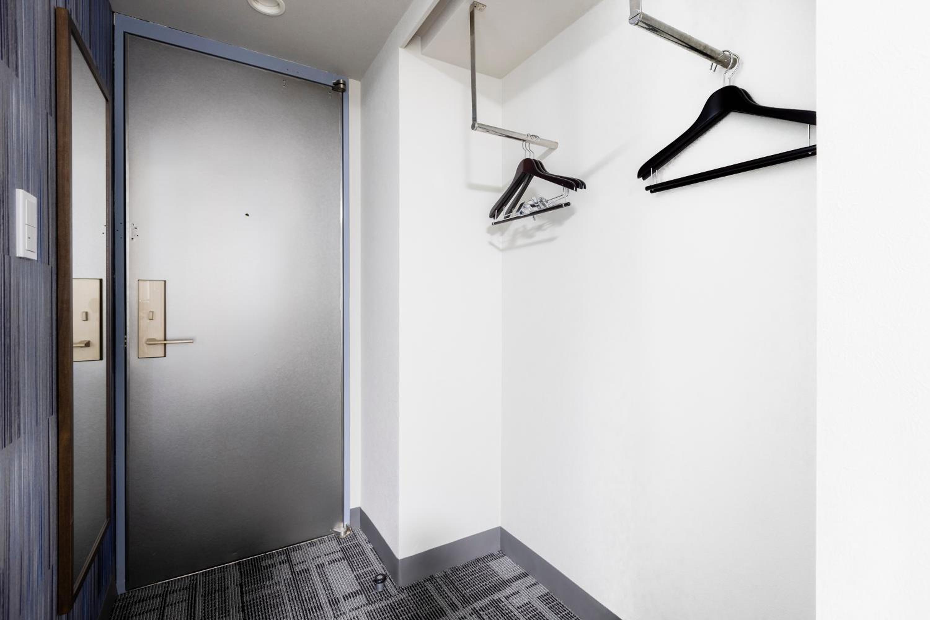 Standard Twin Room - Non-Smoking - Photo 3