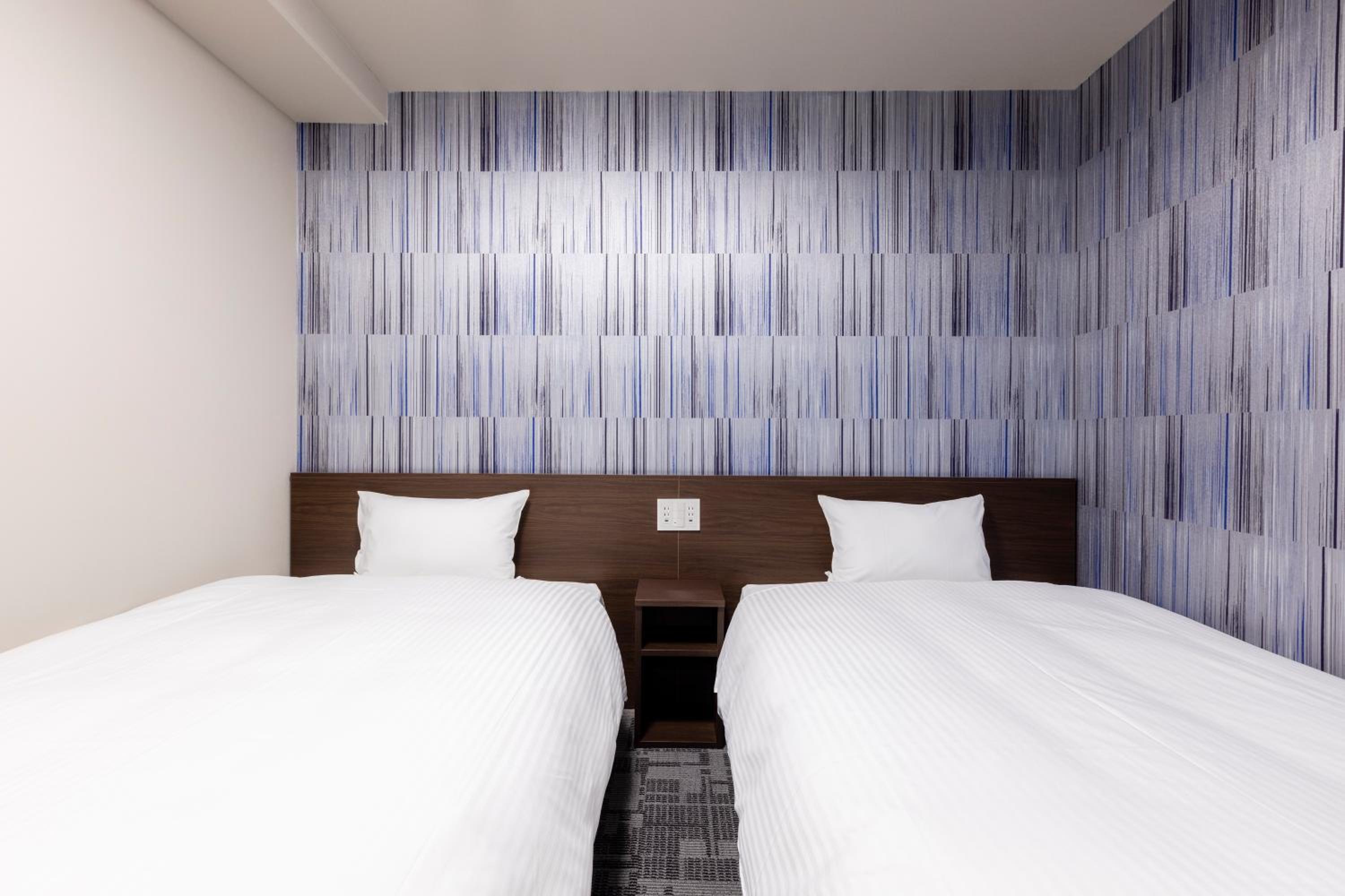 Standard Twin Room - Non-Smoking - Photo 4