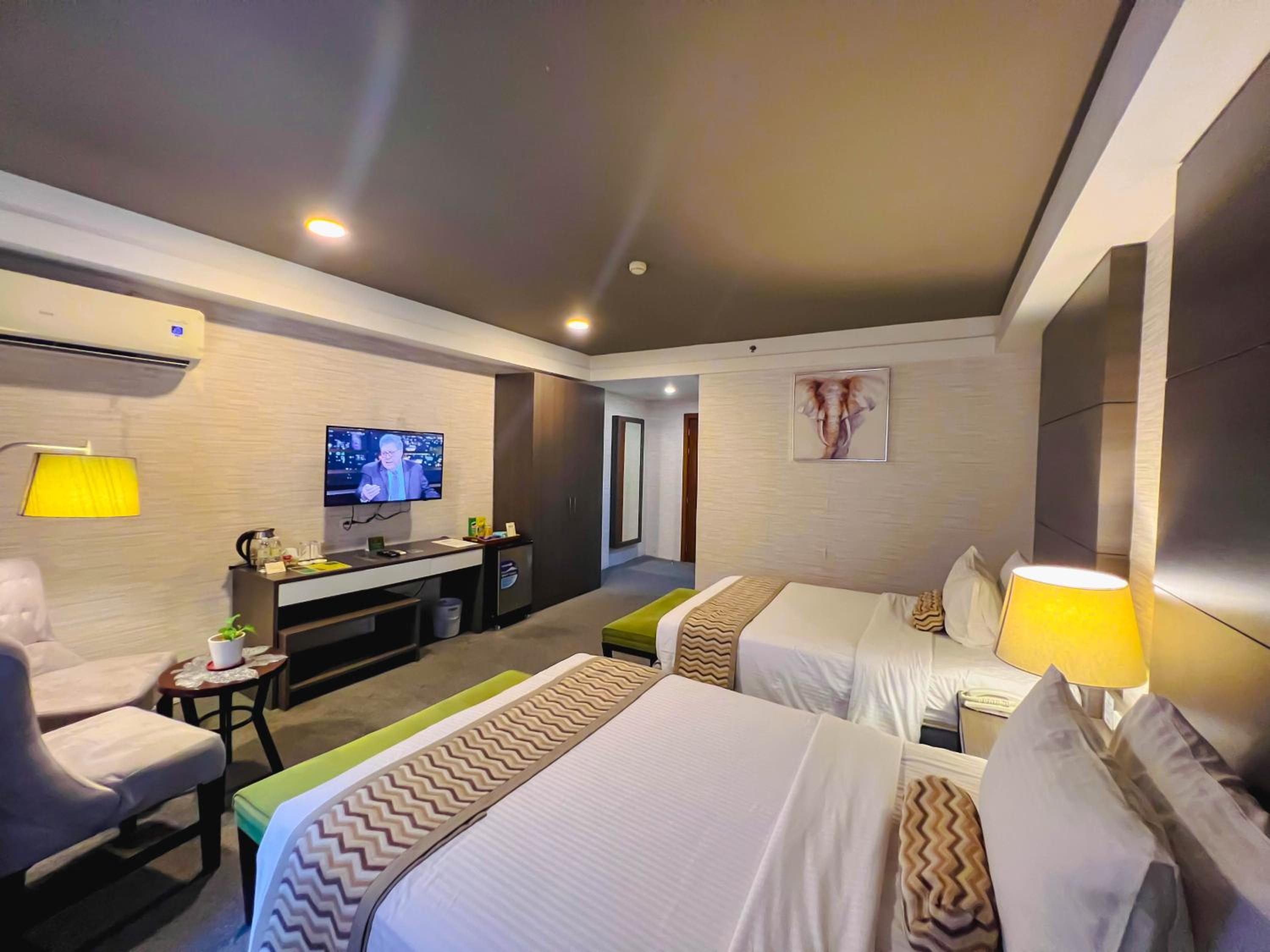 Deluxe Twin Room photo 2