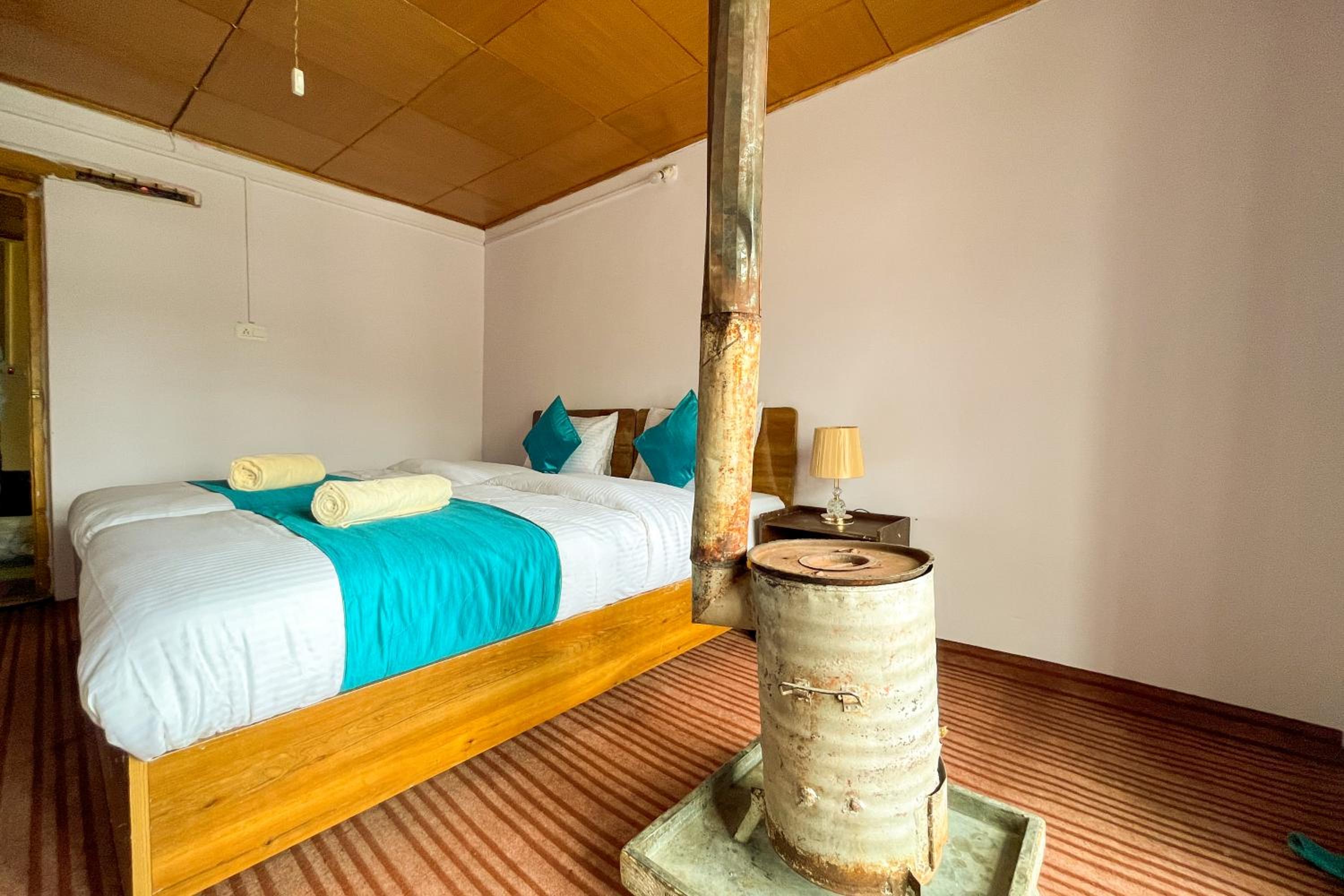 Double or Twin Room with Private External Bathroom photo 3
