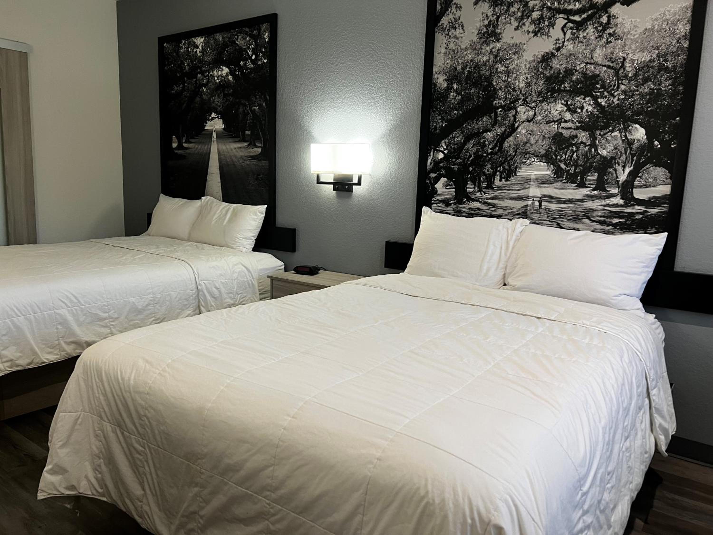 Double Room with Two Double Beds - Non-Smoking - Photo 2