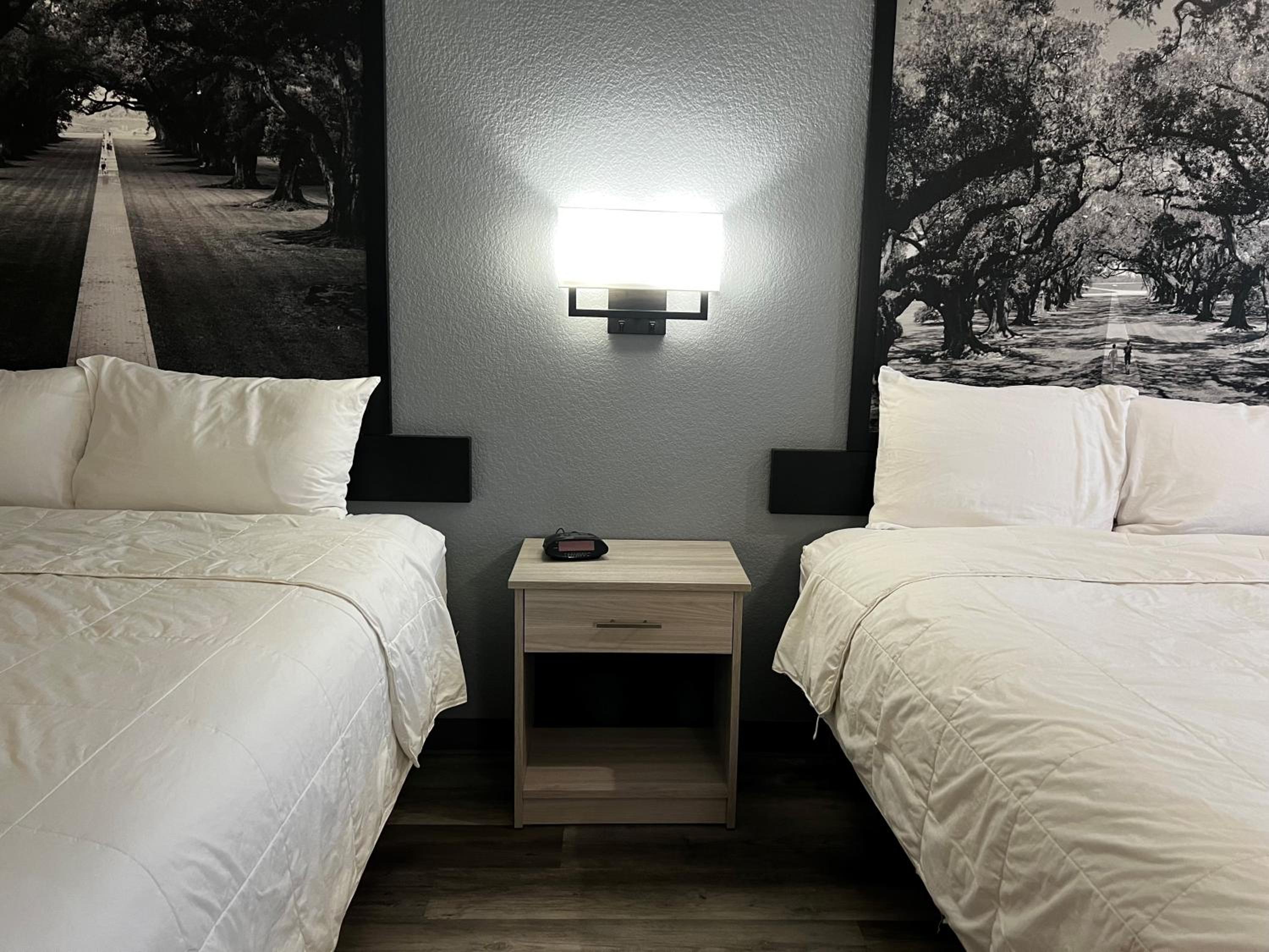 Double Room with Two Double Beds - Non-Smoking - Photo 3