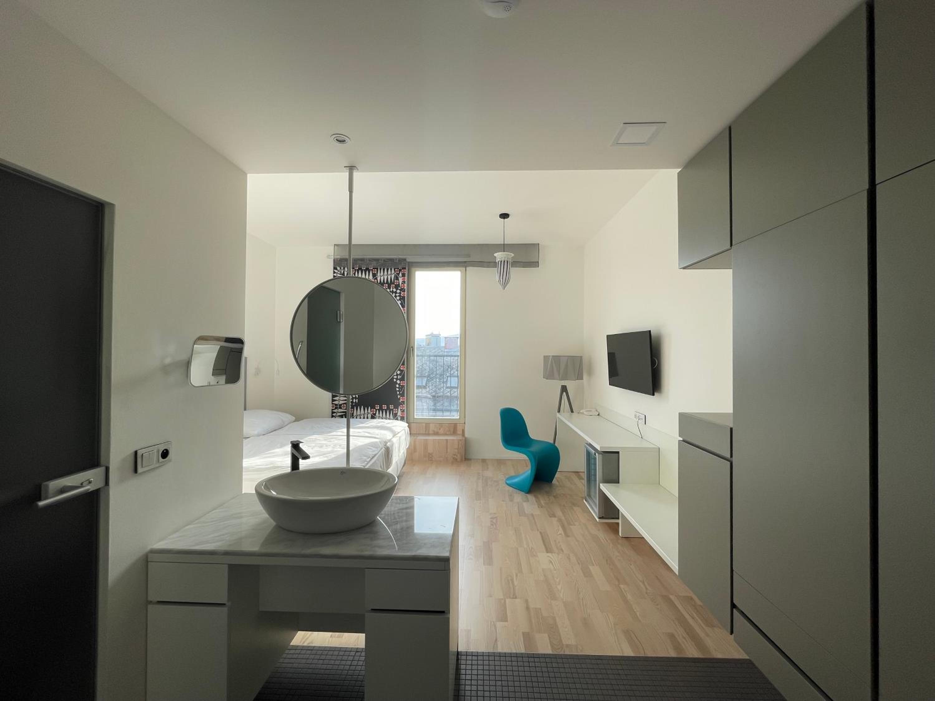 Deluxe Double or Twin Room with Balcony photo 1