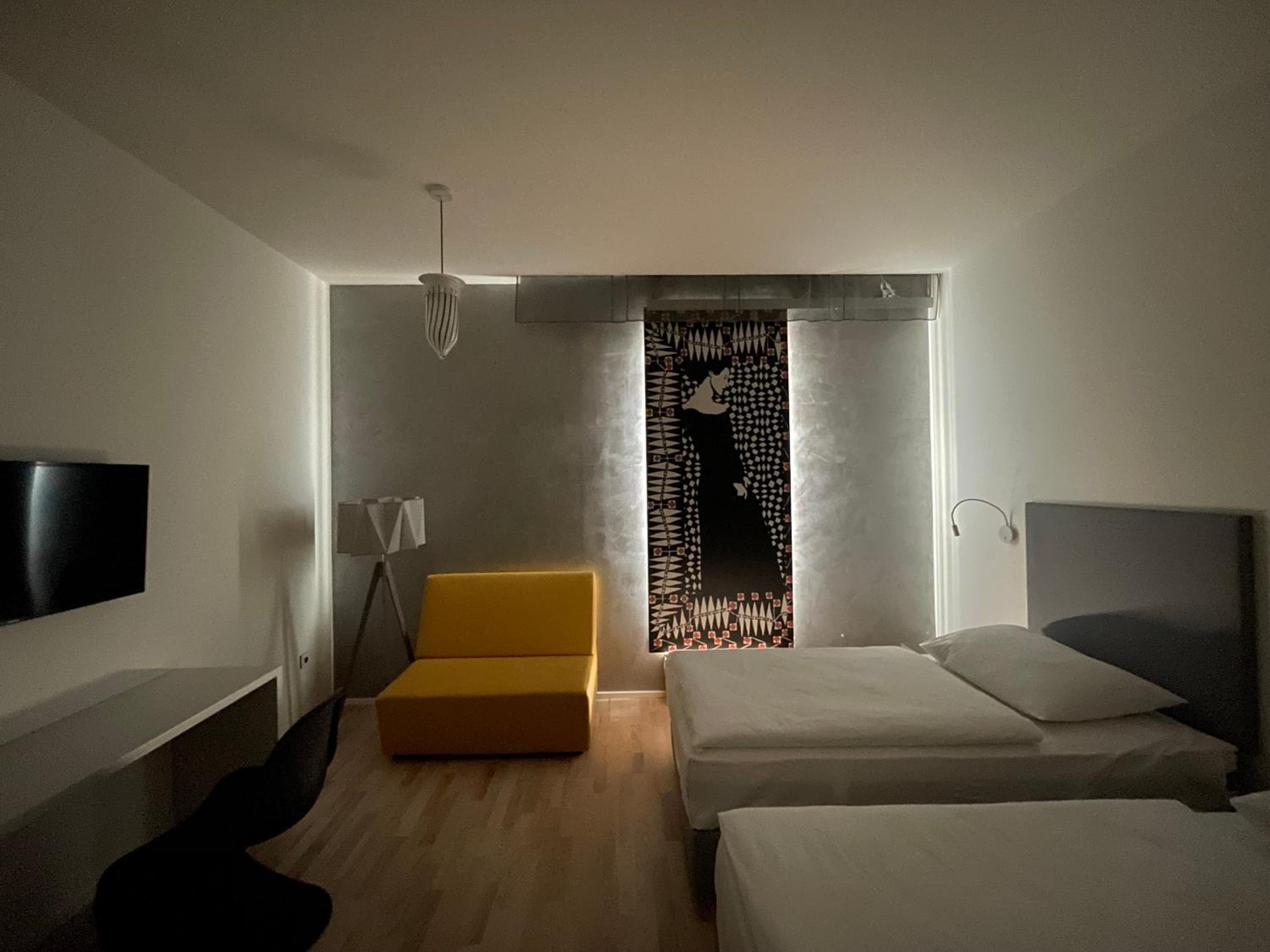 Deluxe Double or Twin Room with Balcony photo 3