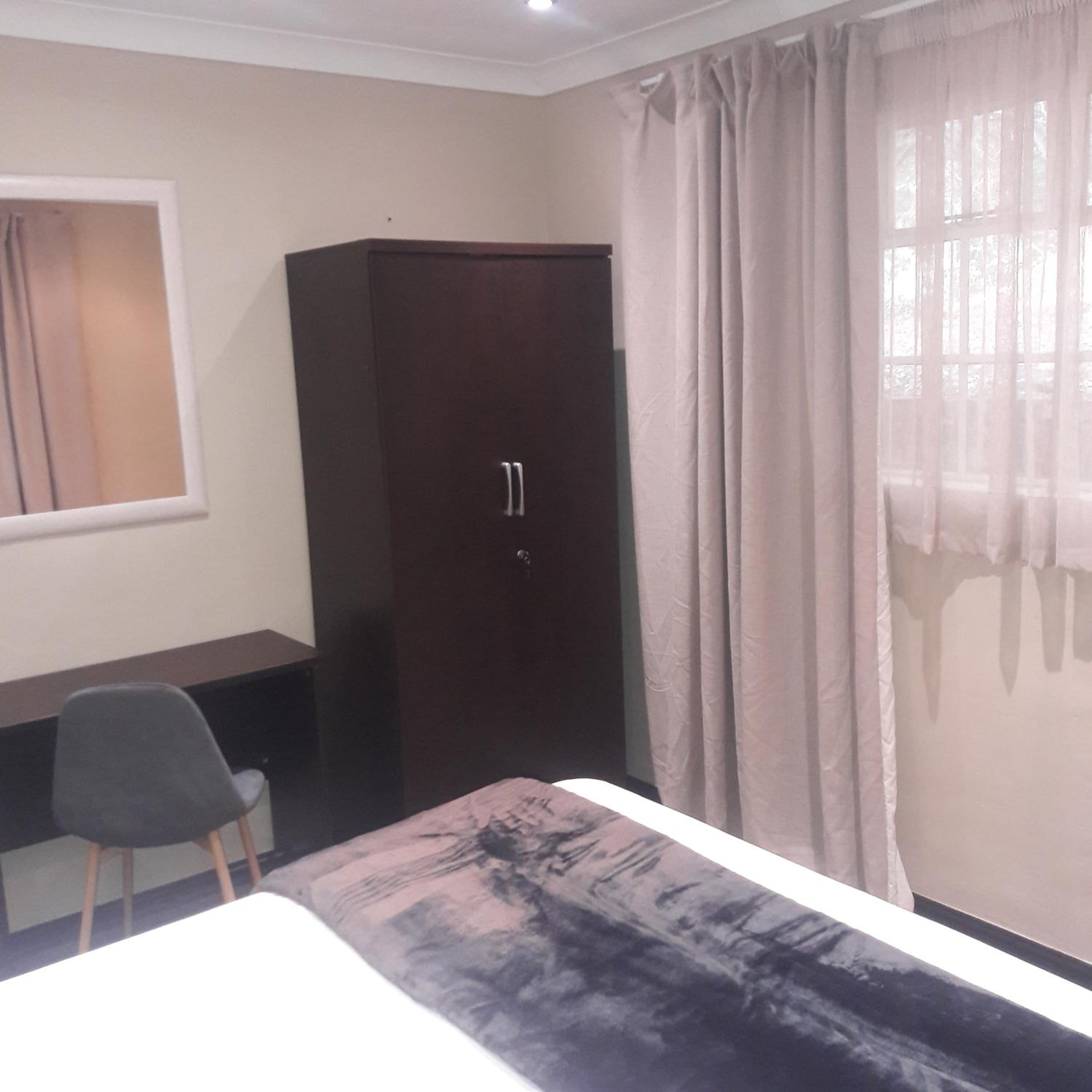 Two-Bedroom Suite - Photo 9