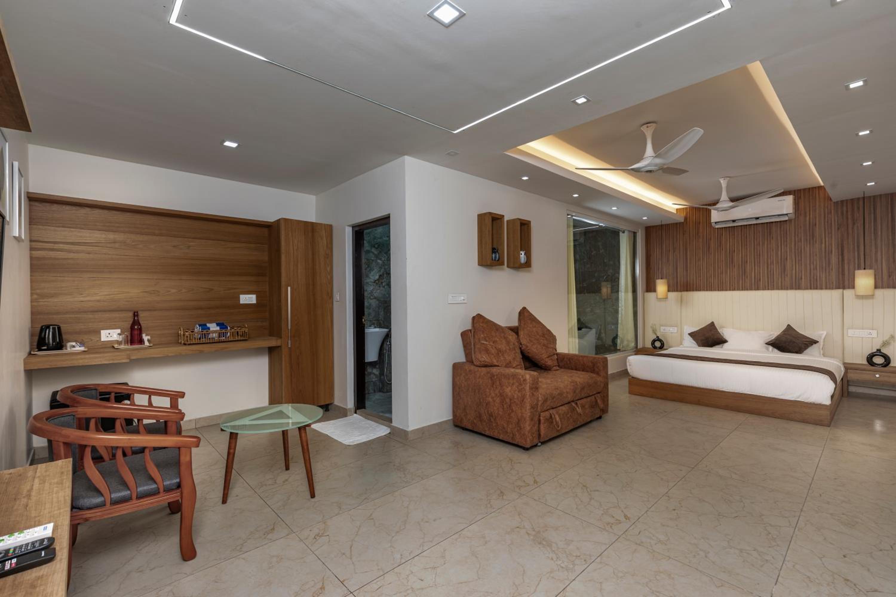 Family Room - Photo 7