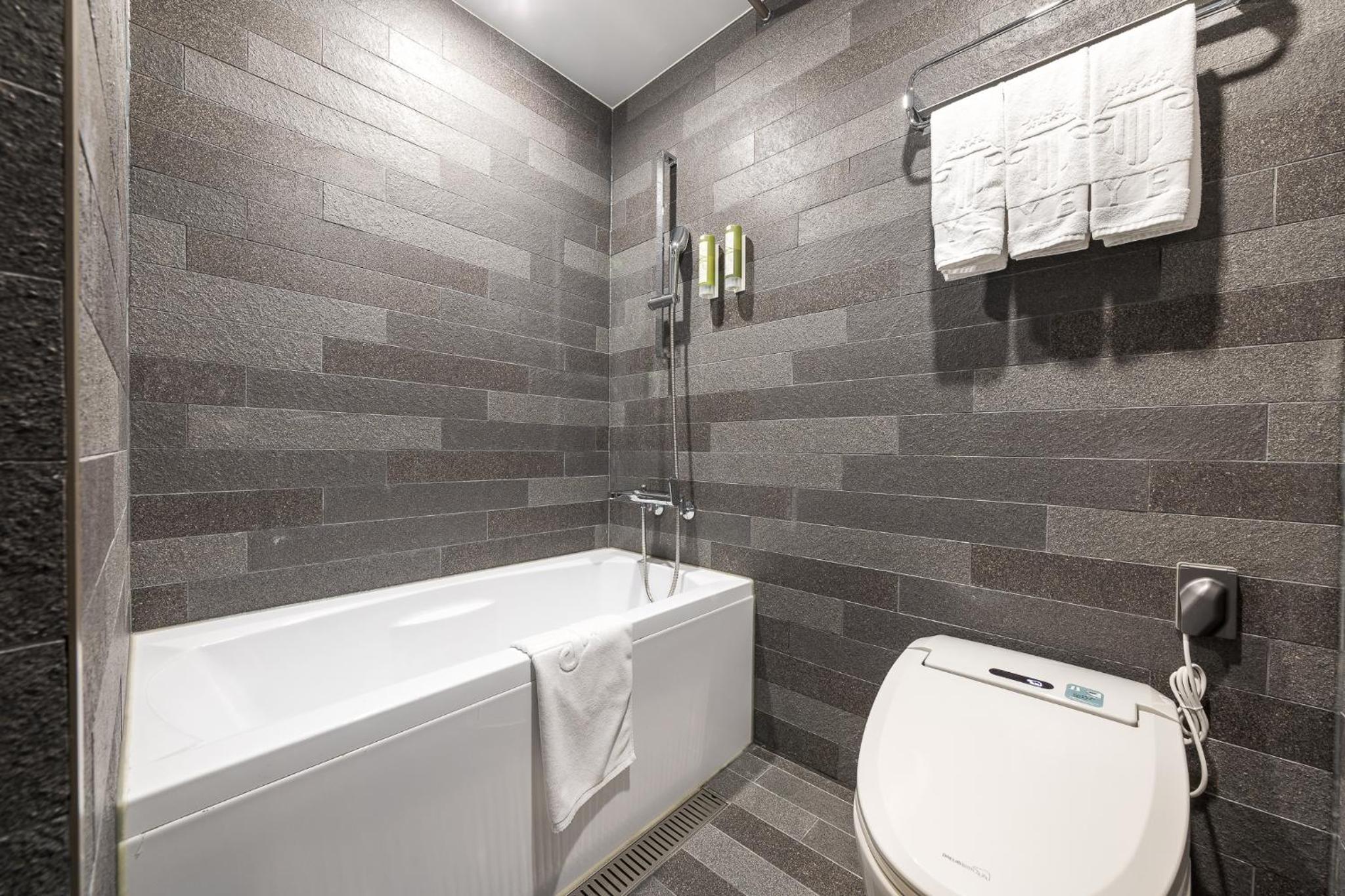 Superior Triple Room - Photo 6