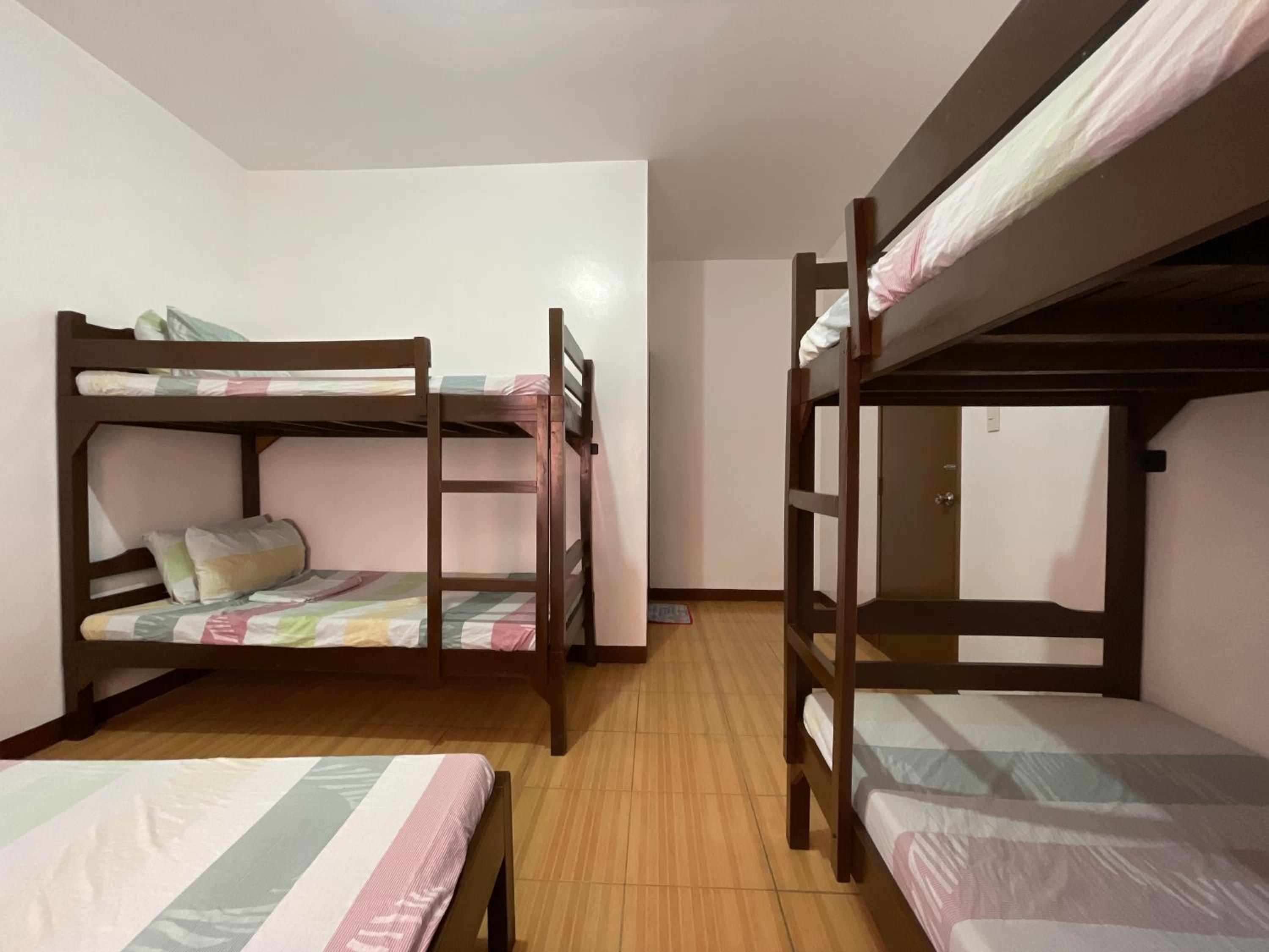 Mixed Dormitory Room photo 2
