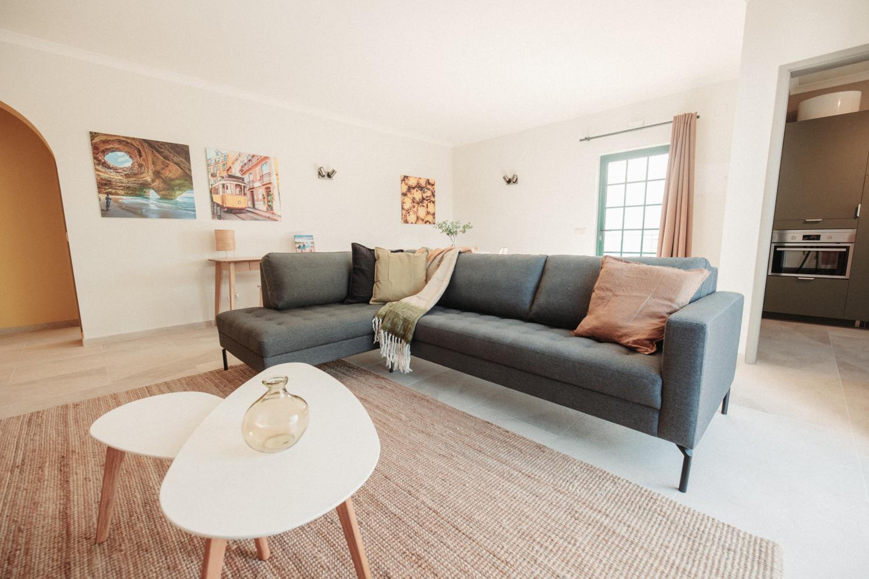 Deluxe Two-Bedroom Apartment