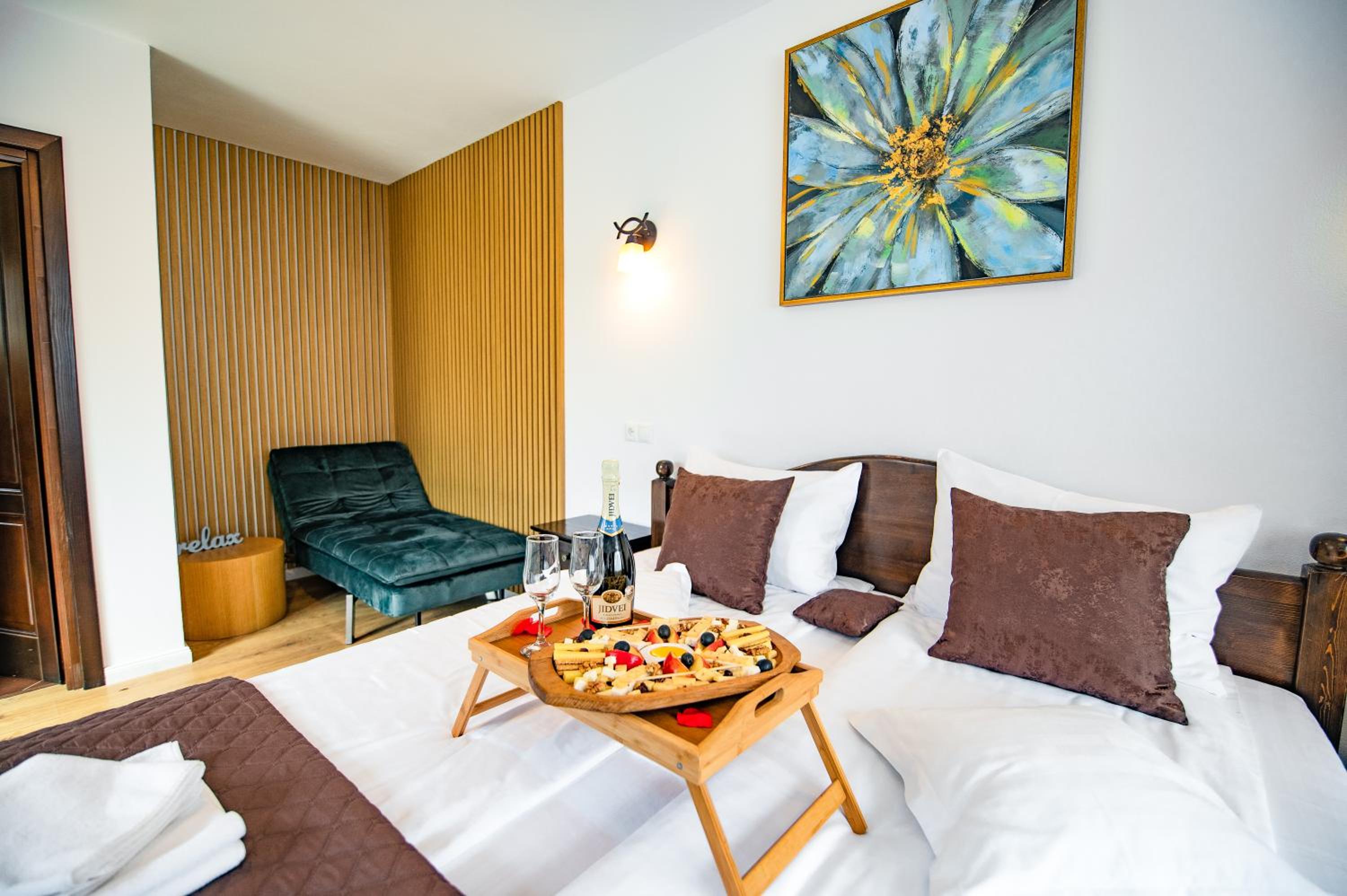 Double Room with Pool View photo 1