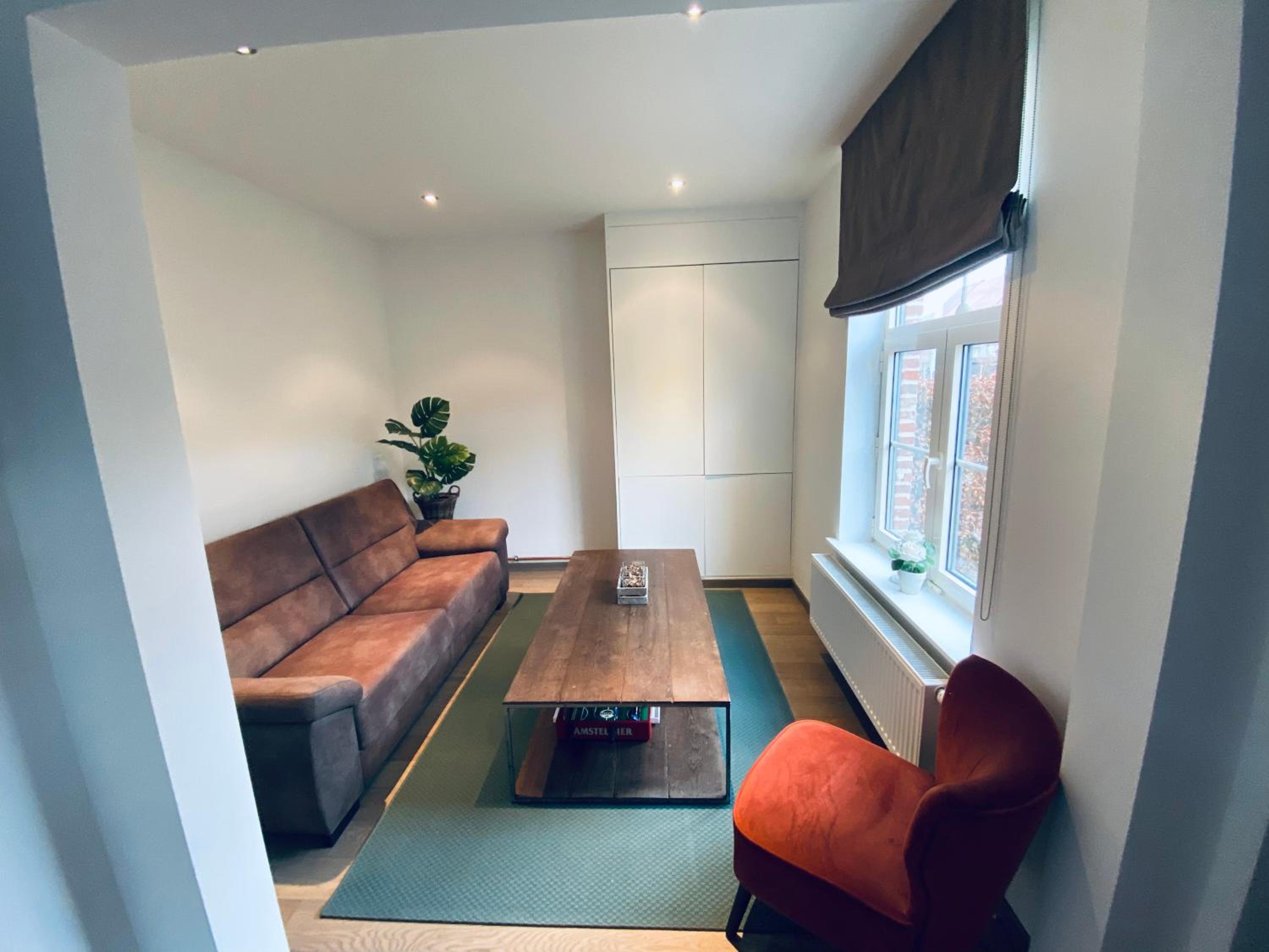 Three-Bedroom House photo 3