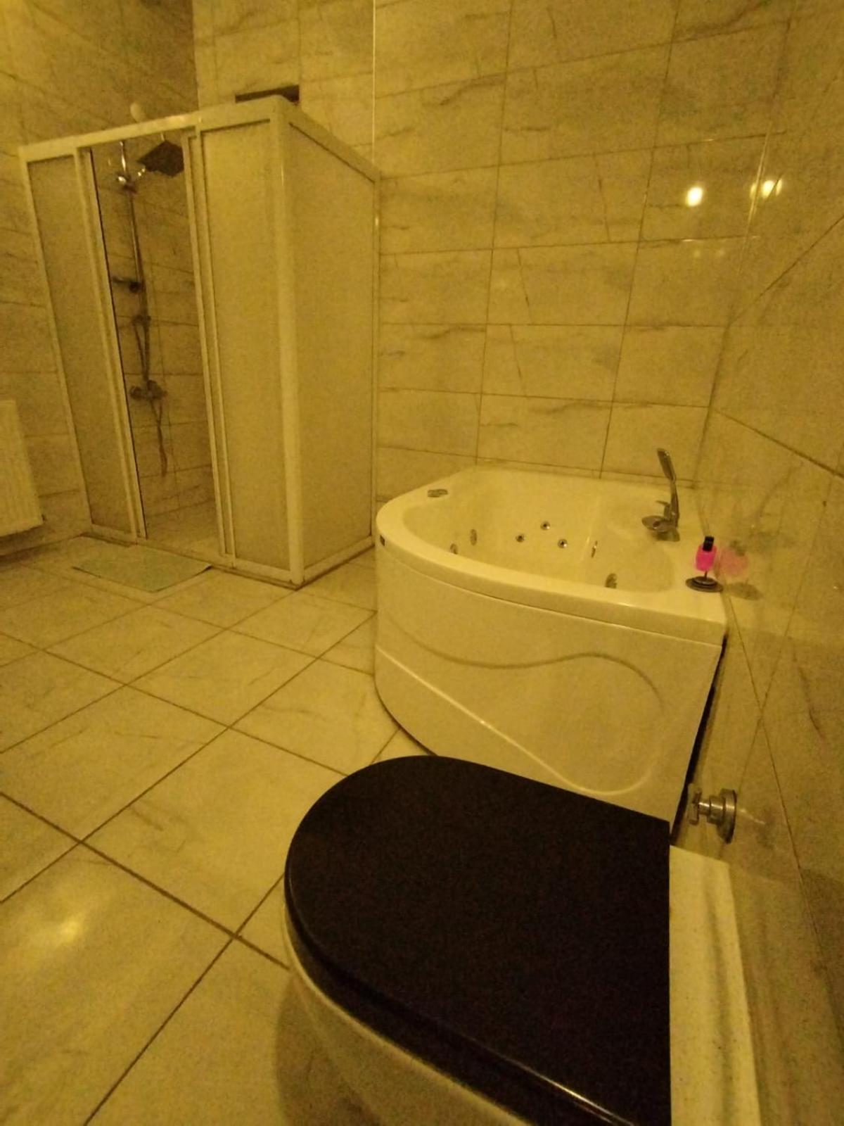 Deluxe Suite - Photo 3
