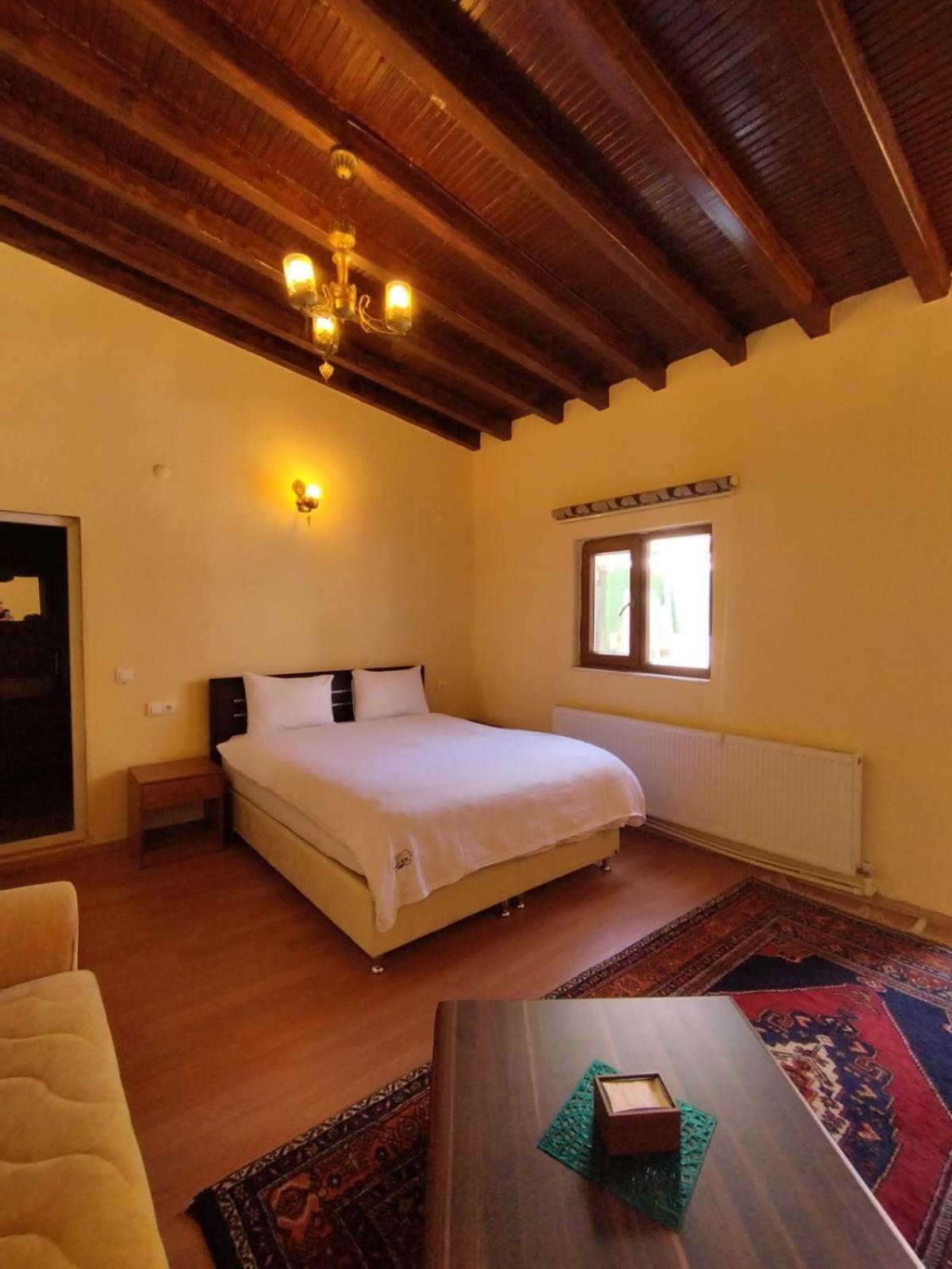 Standard Twin Room with Garden View - Photo 1