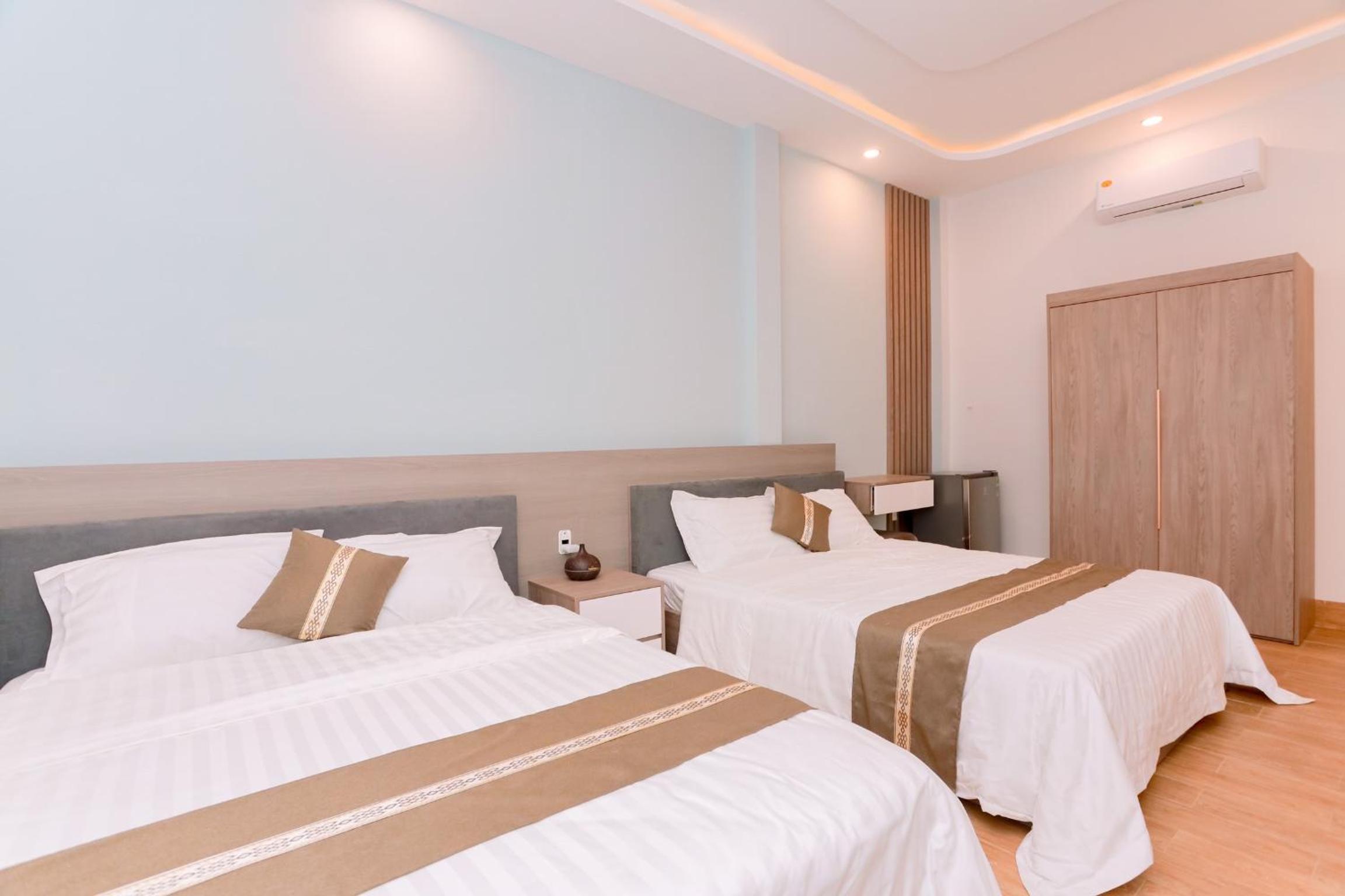 Standard Double Room with Two Double Beds photo 1