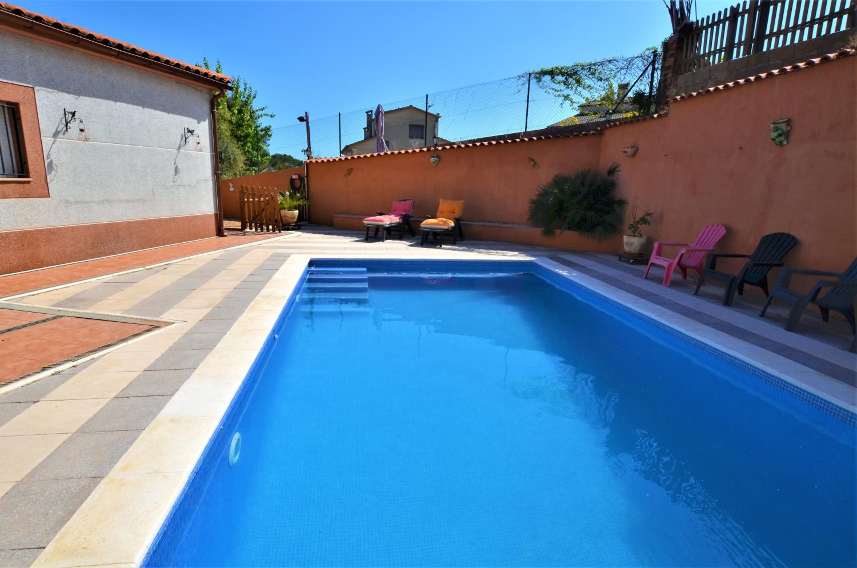 Three-Bedroom Villa photo 2