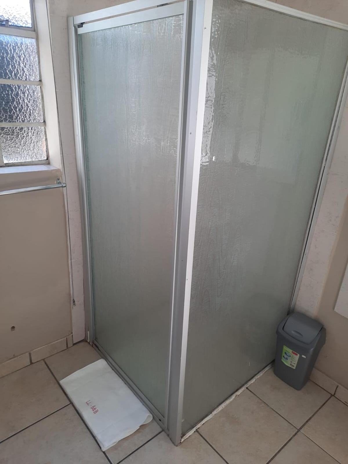 Standard Triple Room - Photo 3