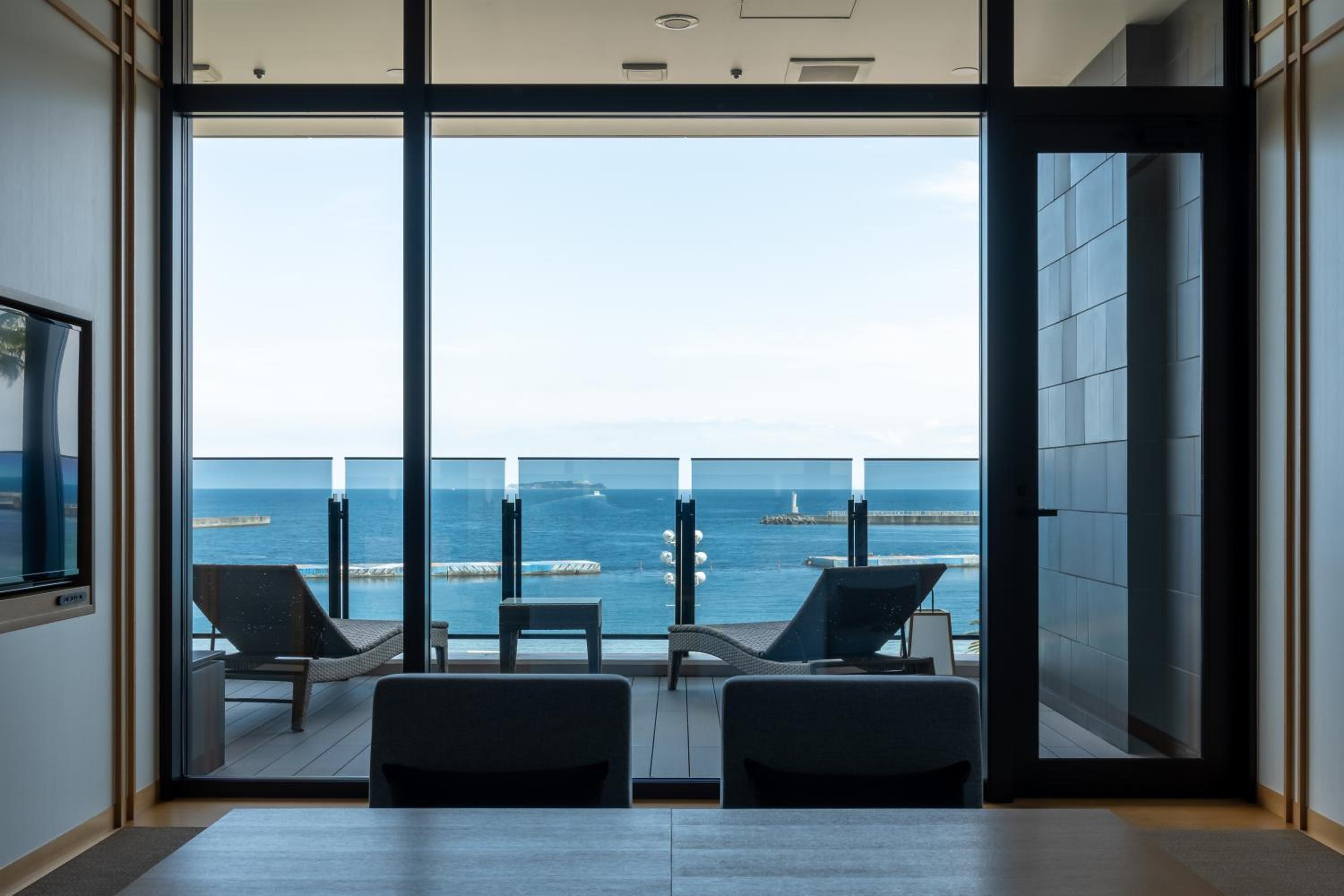 Deluxe Twin Room with Tatami Area View Bath - Ocean View - Photo 1