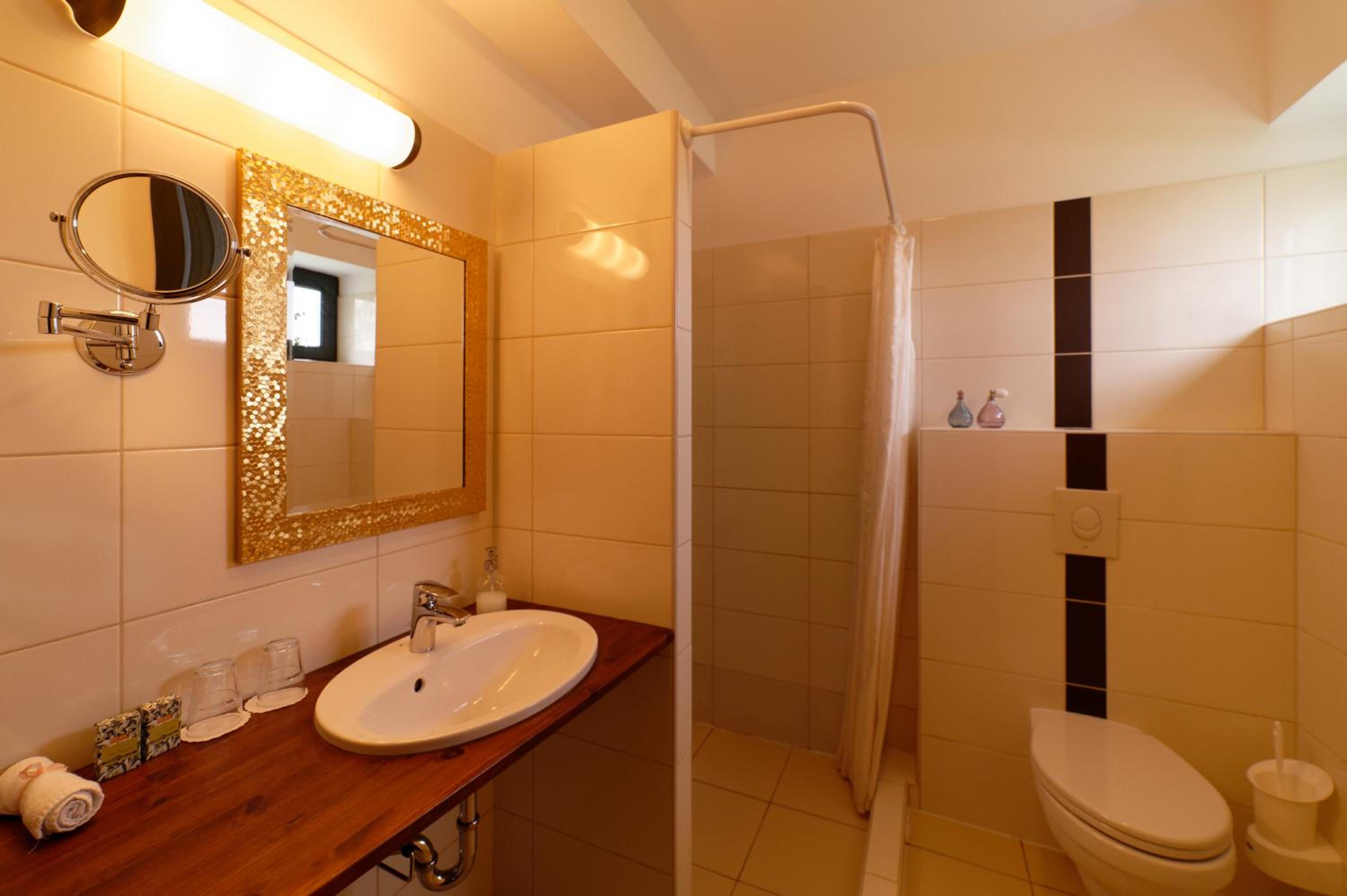 Double or Twin Room photo 1
