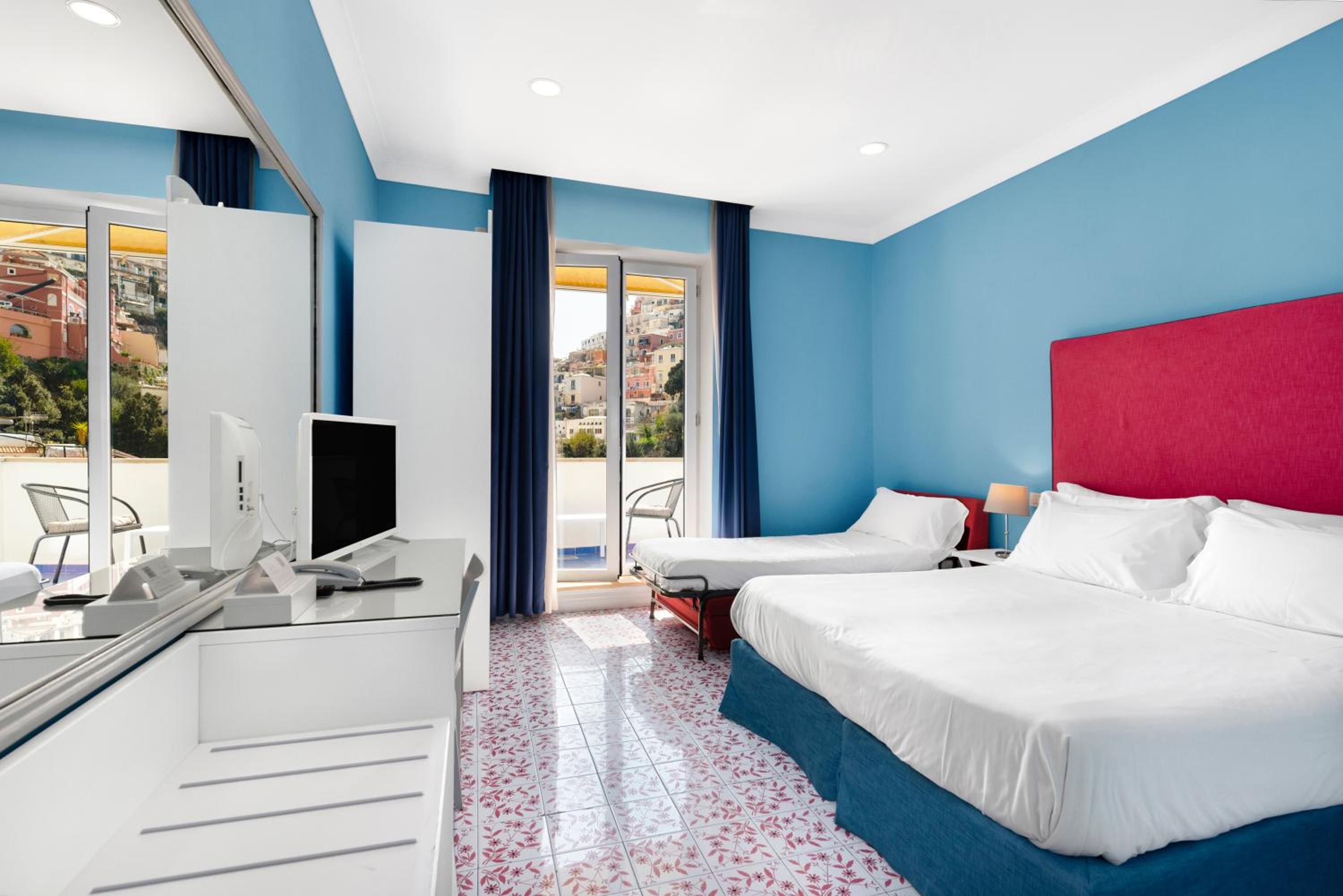 Comfort Room with Sea View photo 2
