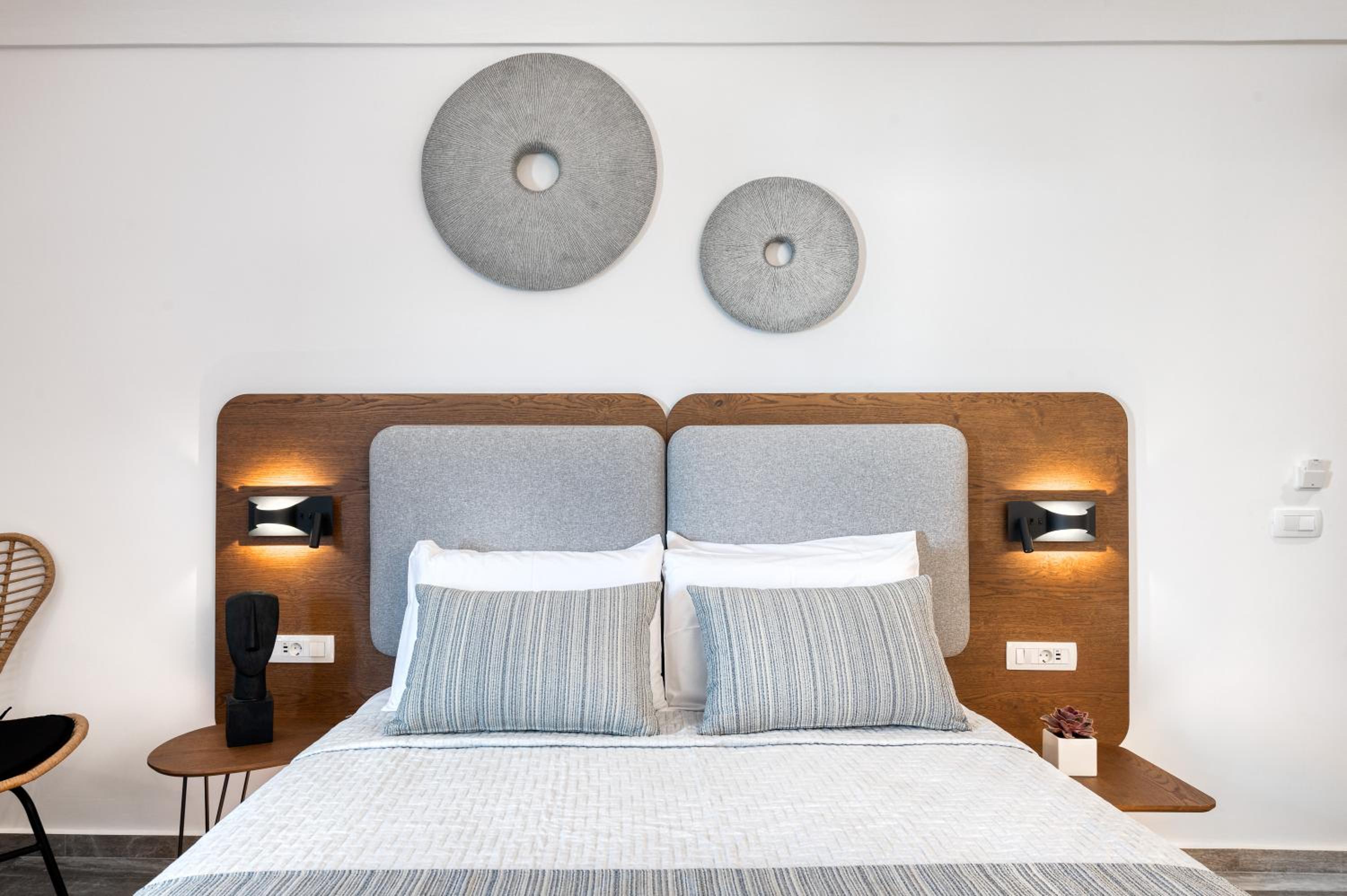 Deluxe Suite - Photo 15