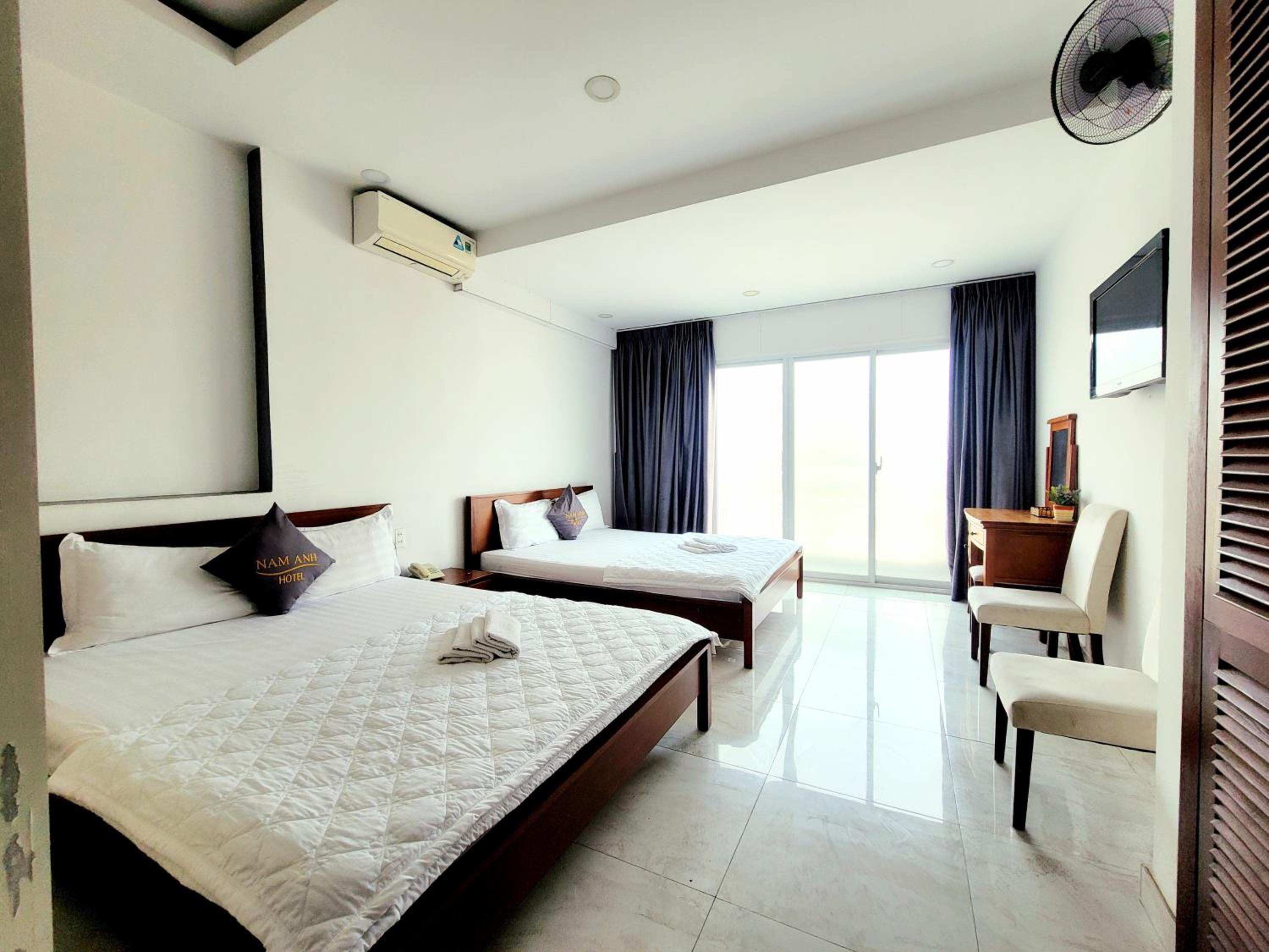 Deluxe Family Suite
