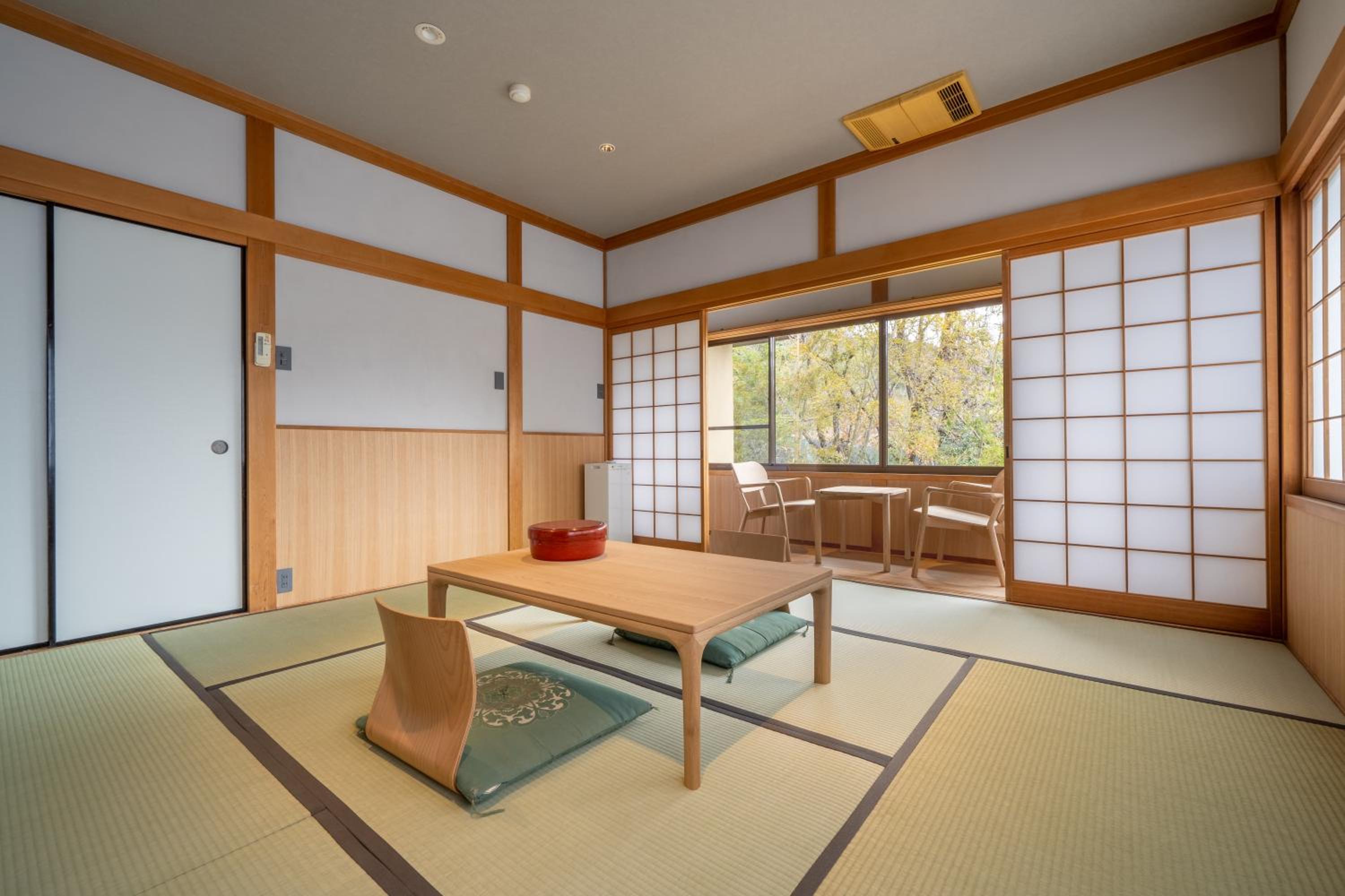 <Renovated In April 2023> Superior Japanese-Style Room photo 3