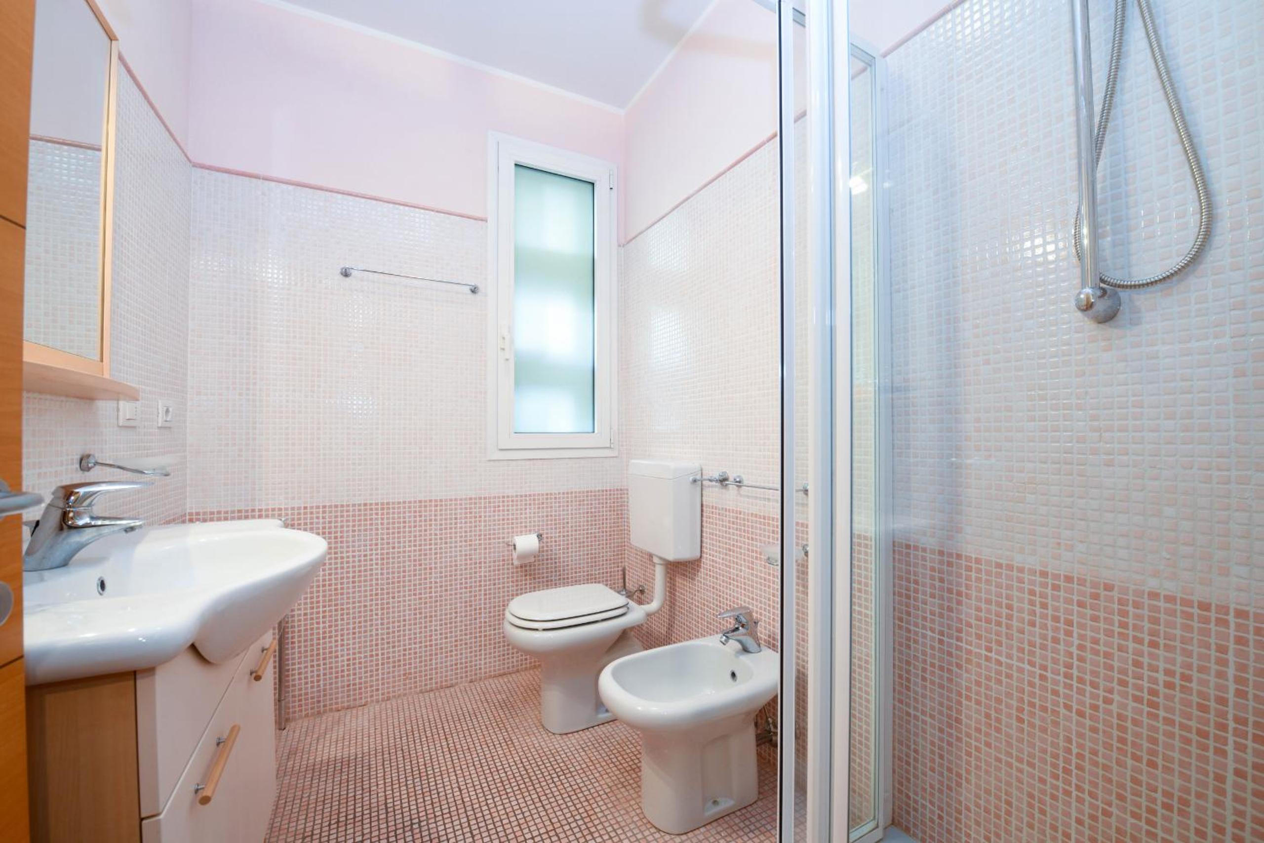 Apartment With Lake View photo 3