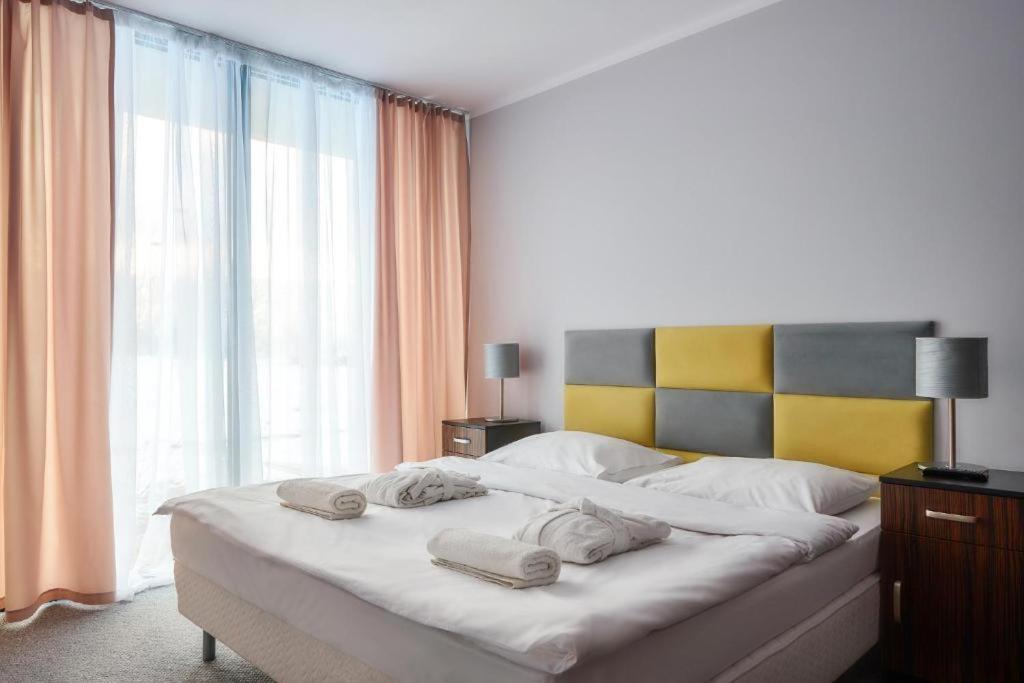 Deluxe Double Room with Extra Bed - Photo 3