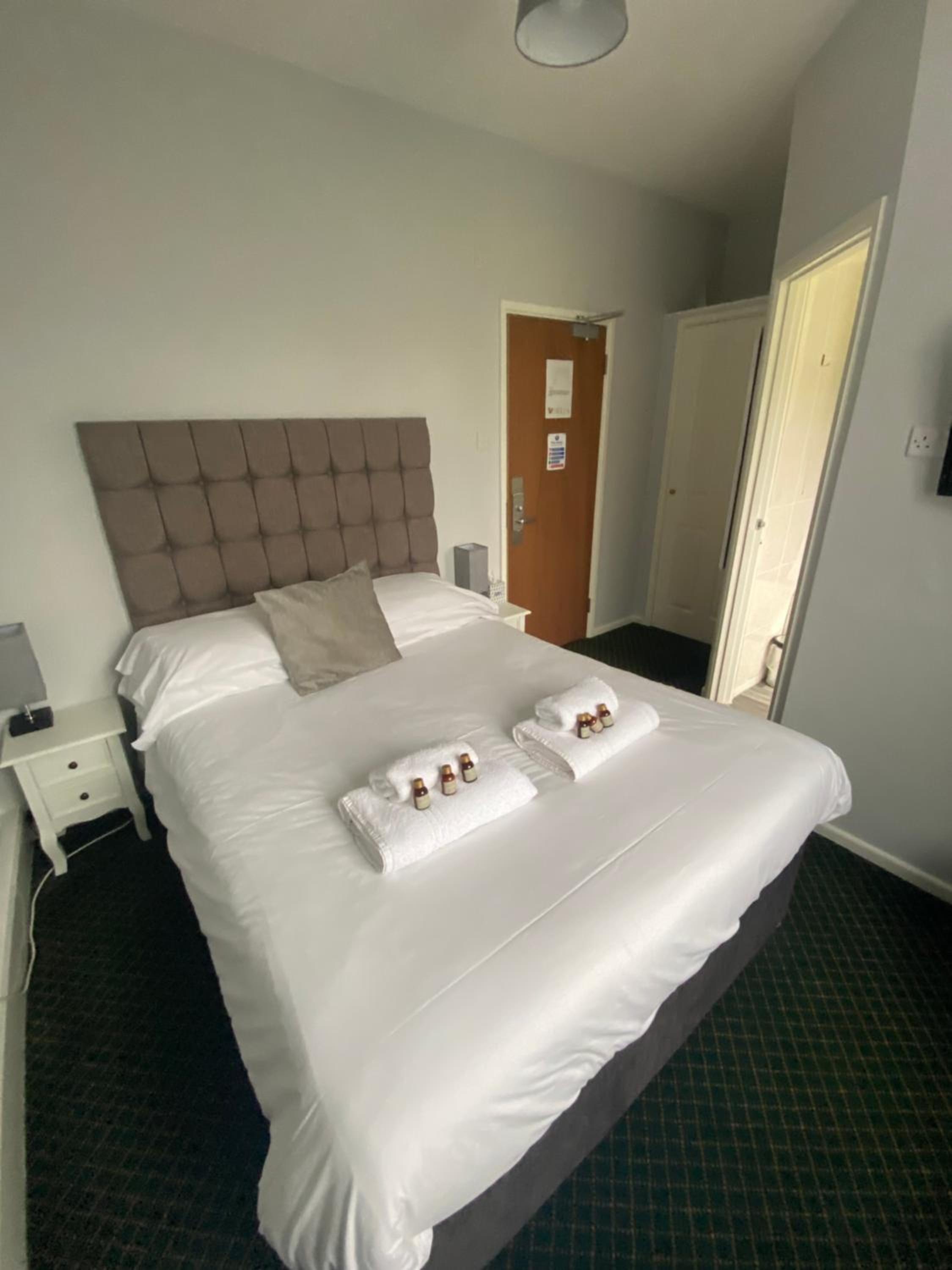 Budget Double Room photo 1