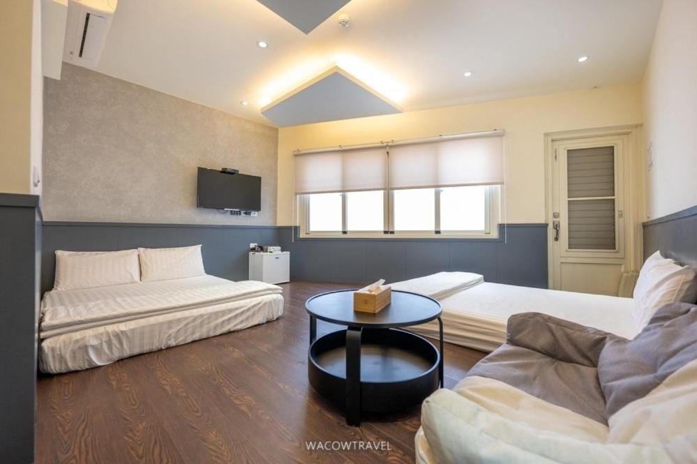Standard Quadruple Room photo 2