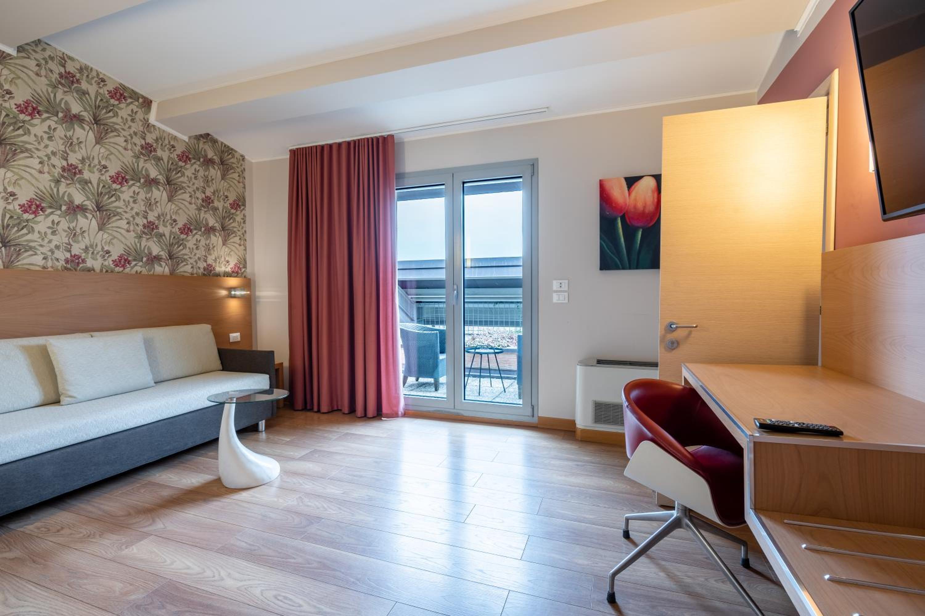 Deluxe Suite photo 1
