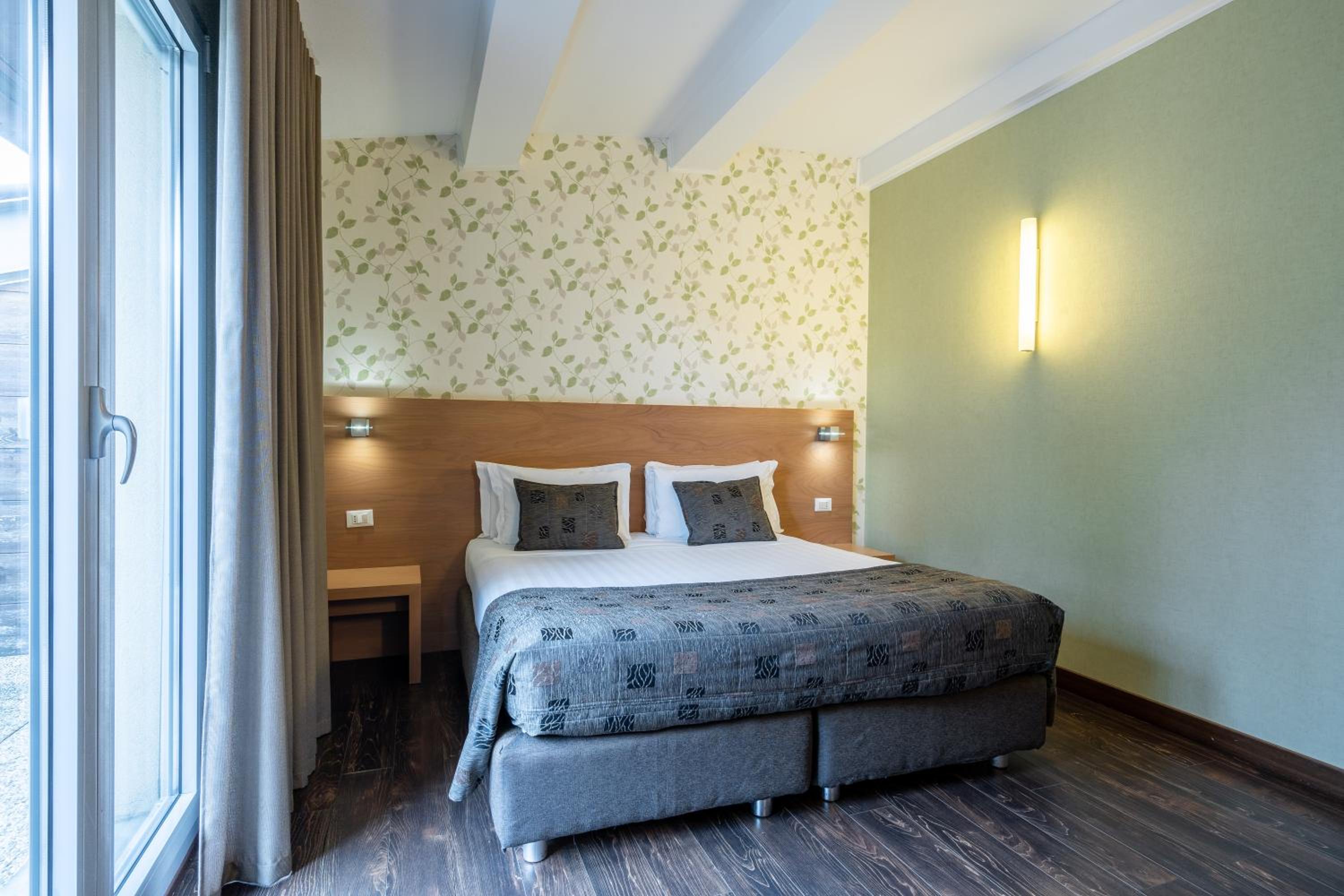Superior Double or Twin Room - Photo 4