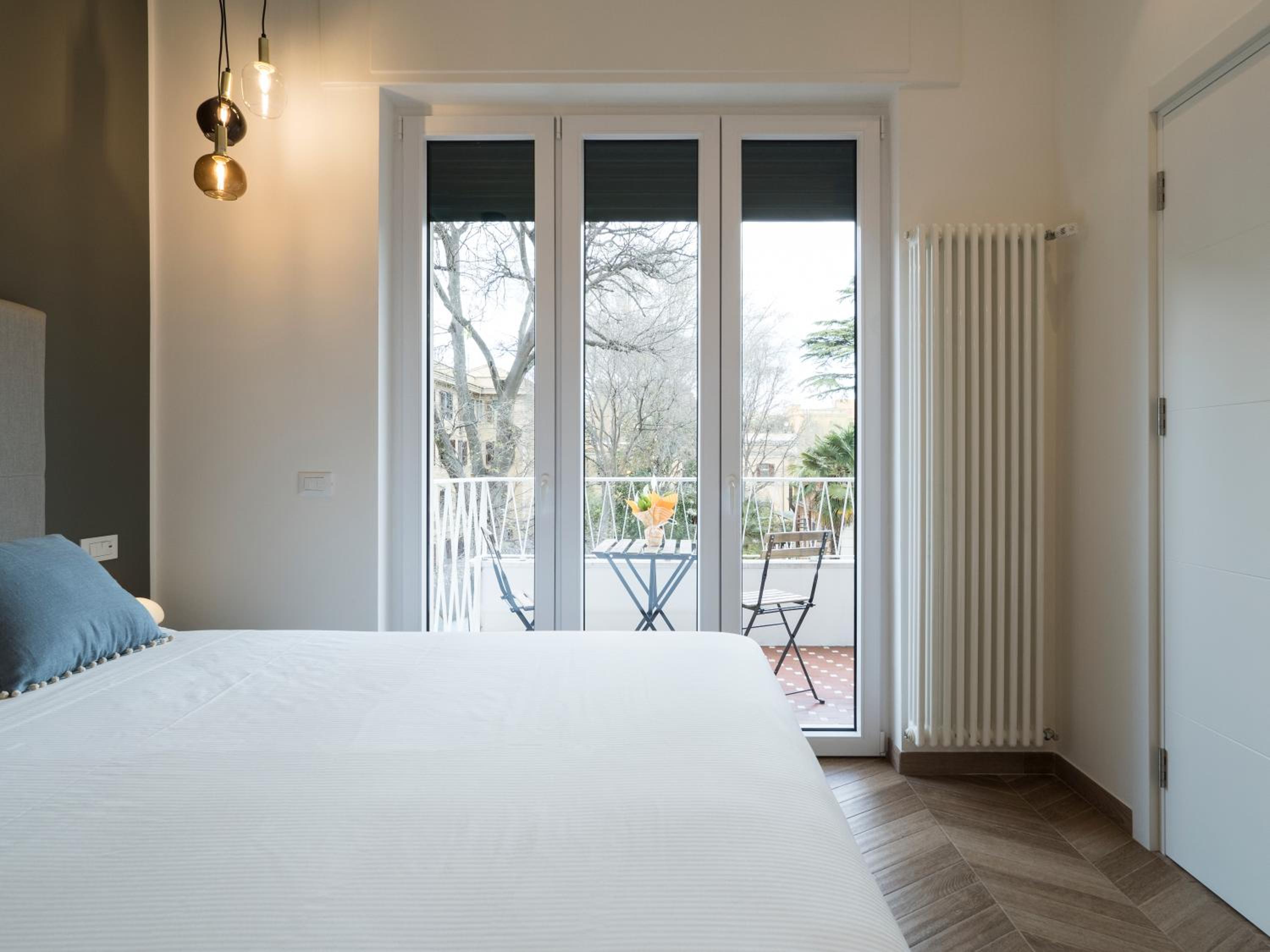 Queen Room with Balcony photo 1