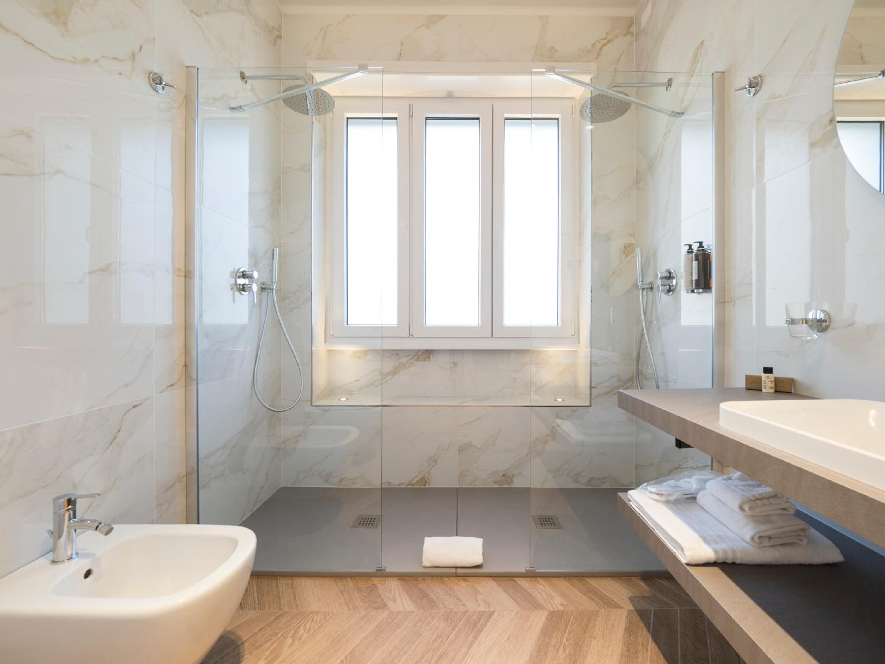 Luxury Quadruple Room photo 3