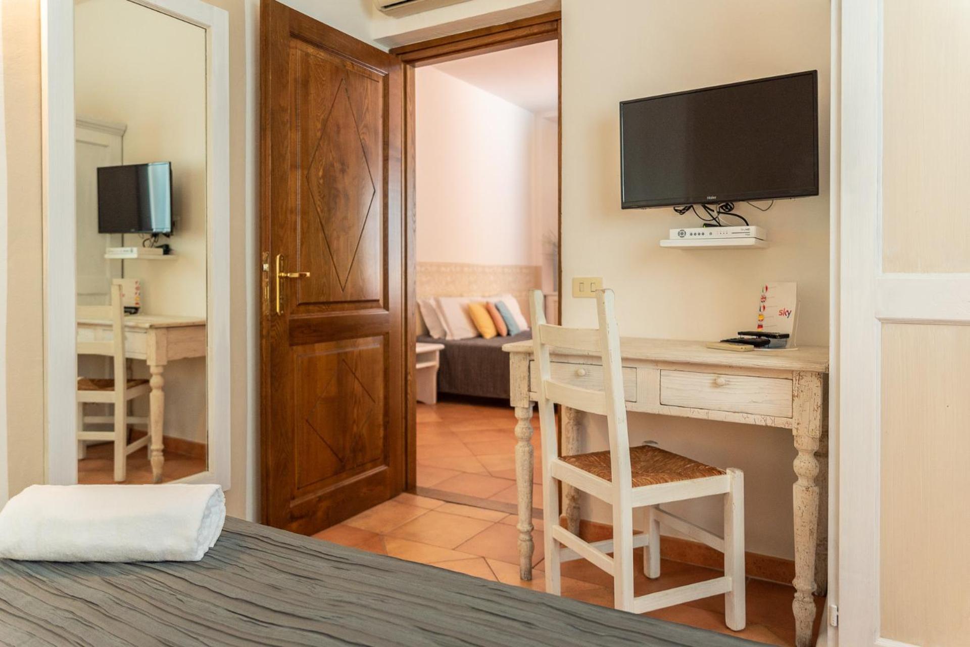 Quadruple Room - Photo 6