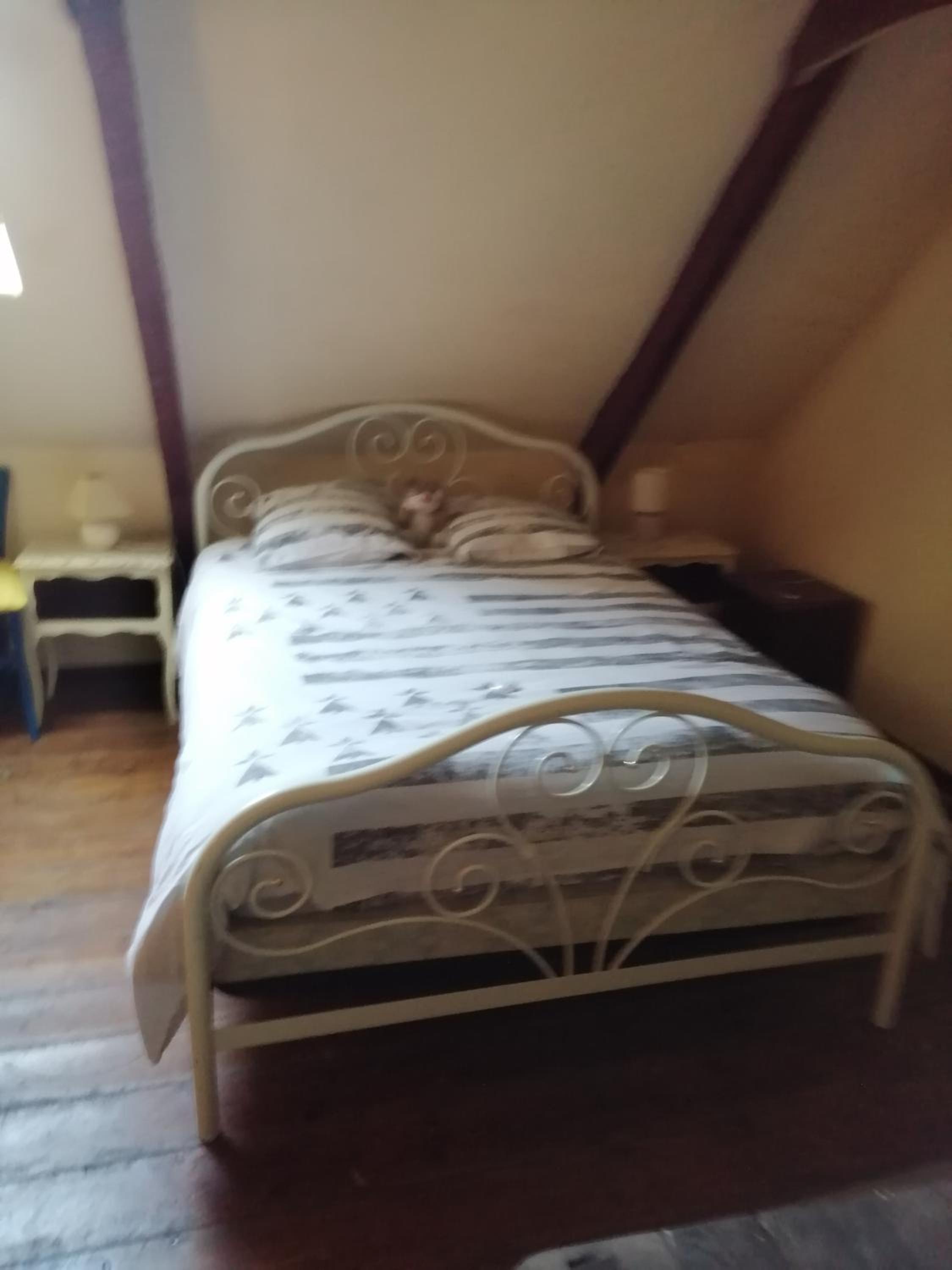 Double Room - Photo 9