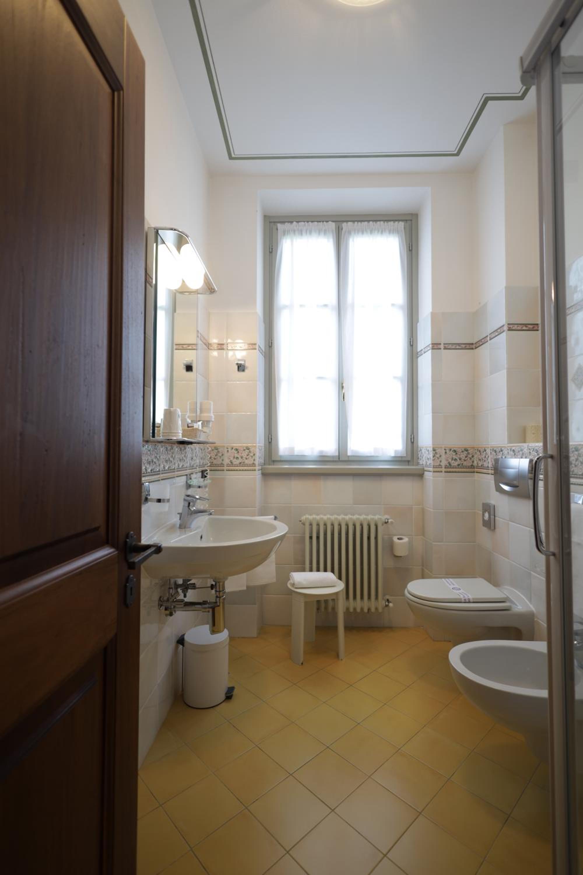Executive Double or Twin Room - Photo 7