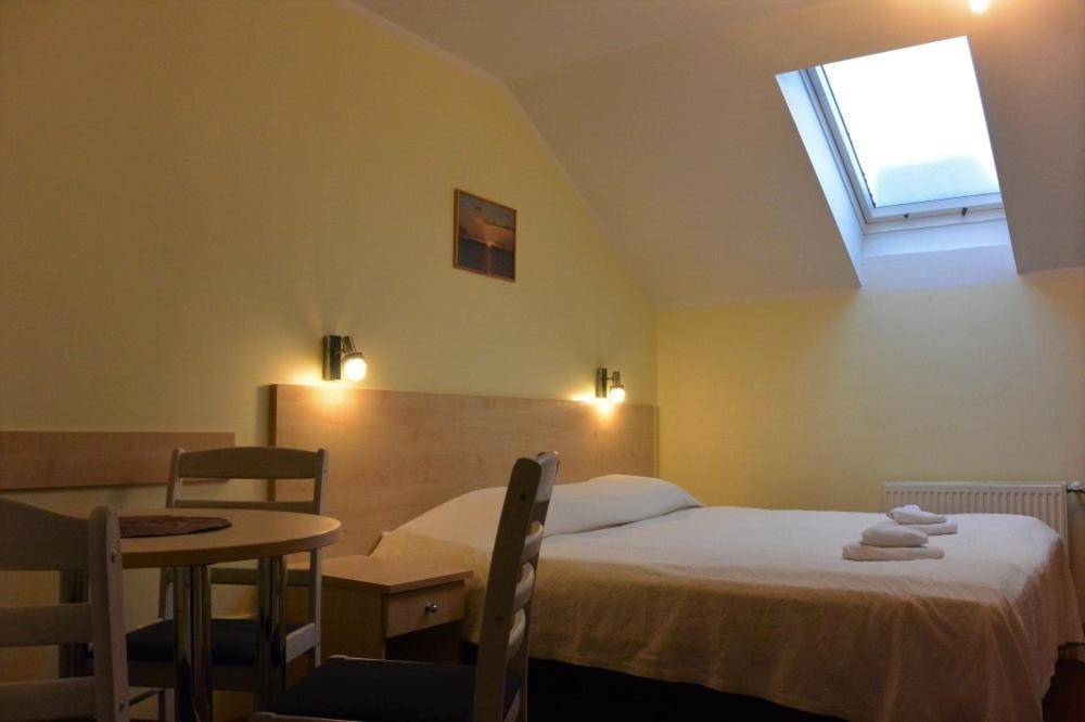 Double or Twin Room photo 1