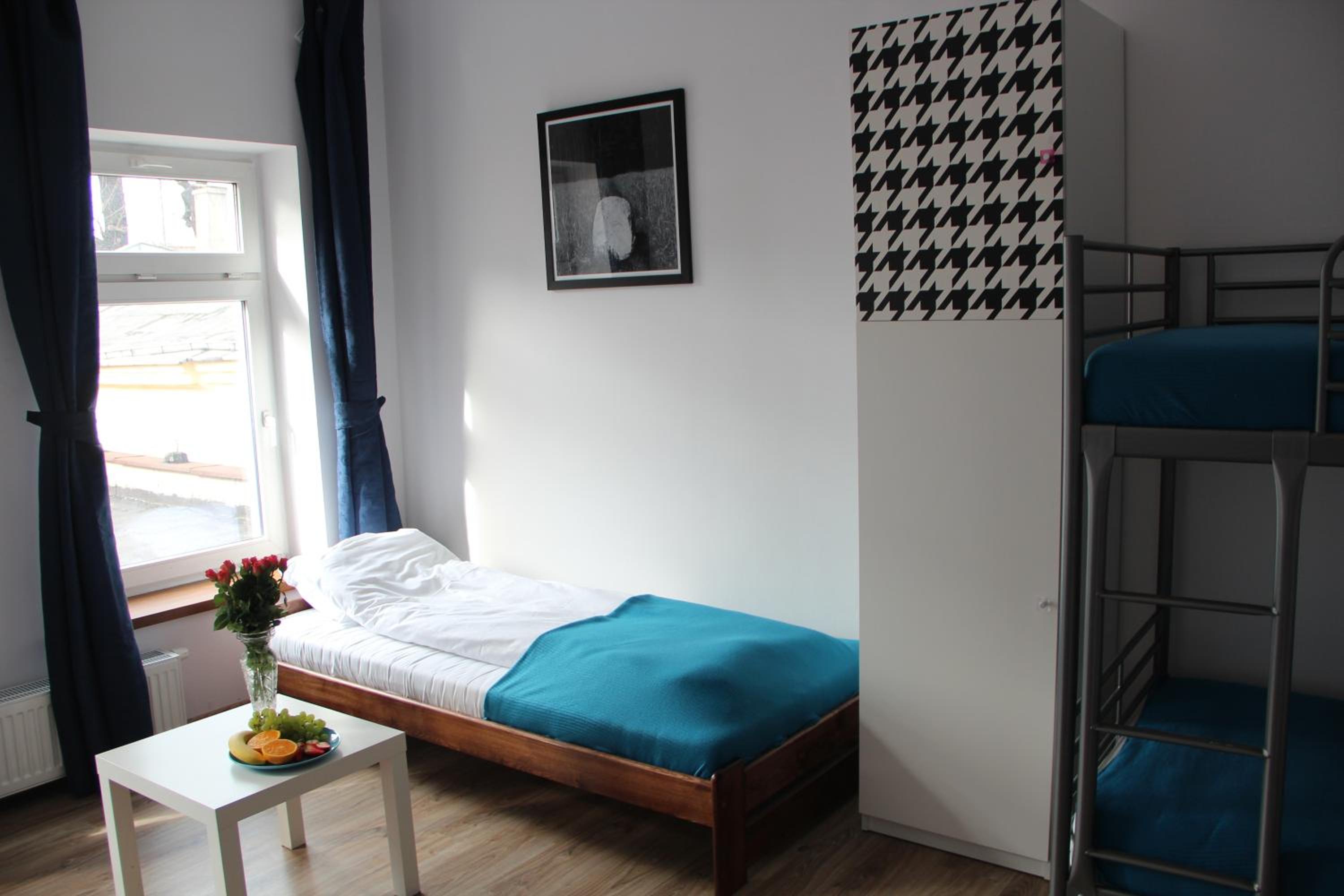 Quadruple Room with Shared Bathroom photo 1