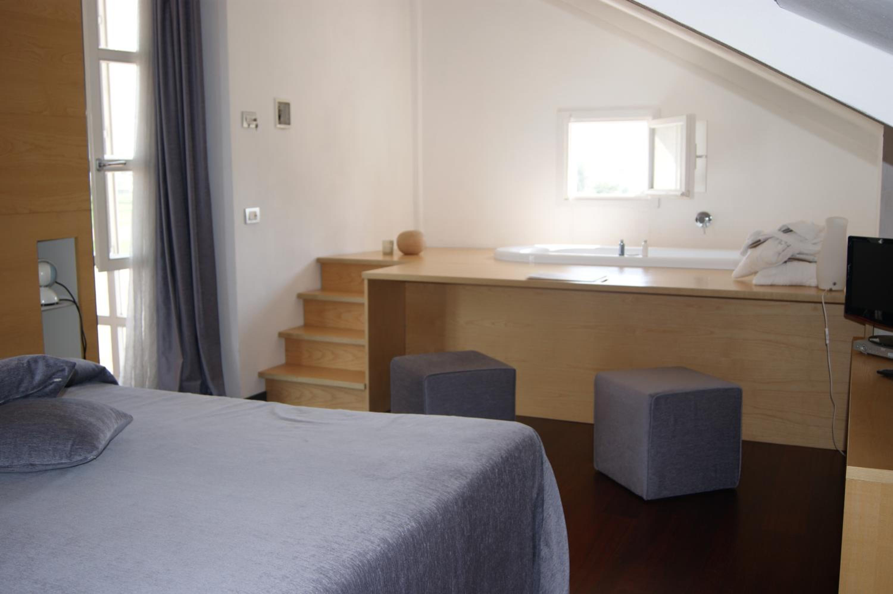 Suite - Photo 4